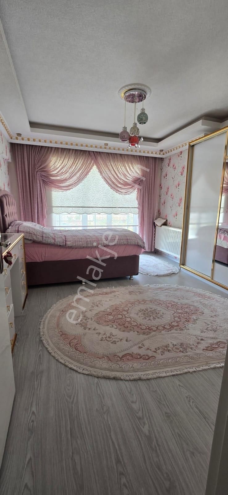 Merkez Emlak 5+1 Dublexs Ön Cephe İçi Yapılı Asansörlü Montalaml - Görsel 8