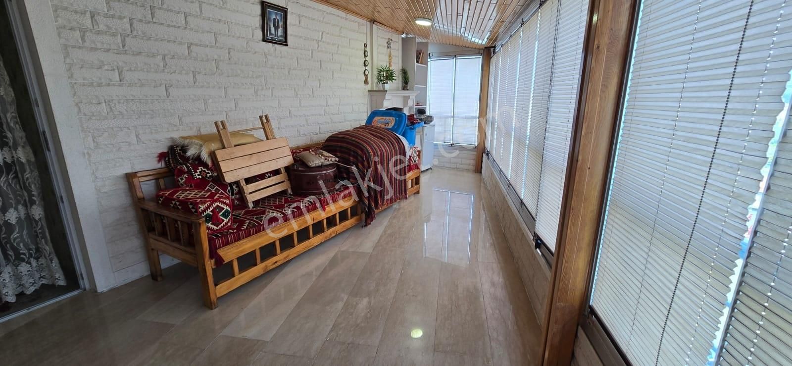 Merkez Emlak 5+1 Dublexs Ön Cephe İçi Yapılı Asansörlü Montalaml - Görsel 3