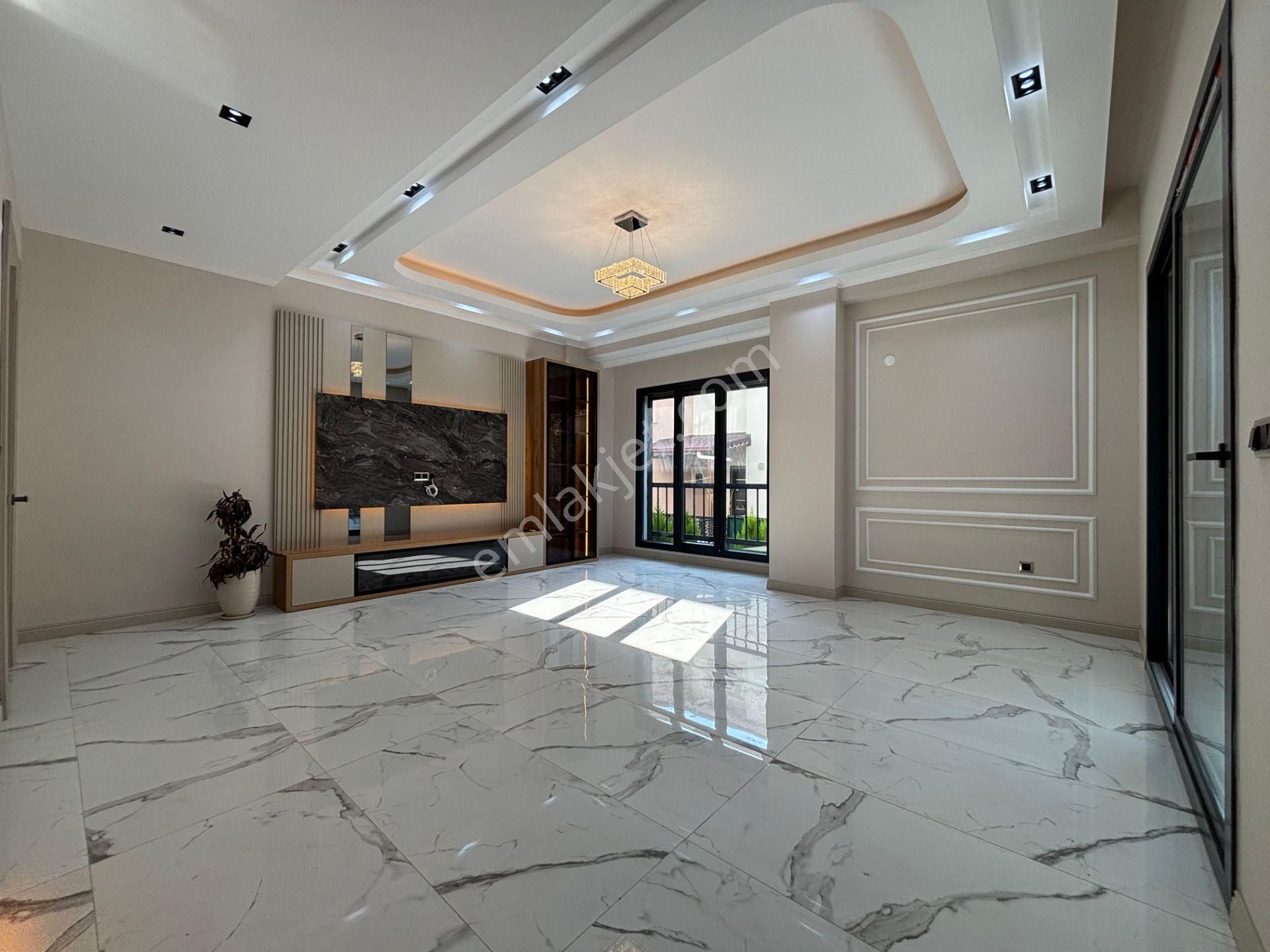 Yiğit'ten Altınoluk Fener'de Denize 100 Metre 4+1 Tripleks Villa - Görsel 13