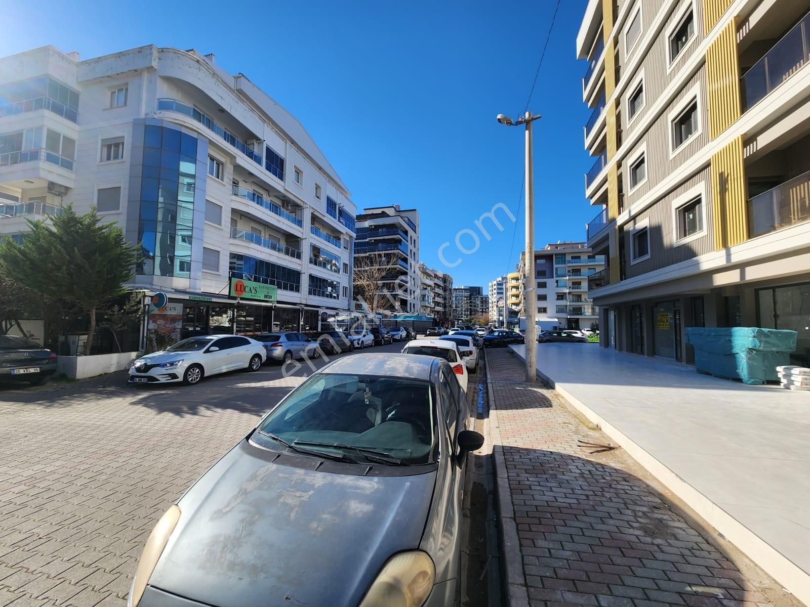Ecofast Karşıyaka Göz Hastanesi Sokağında Kiralık Dükkan - Görsel 3