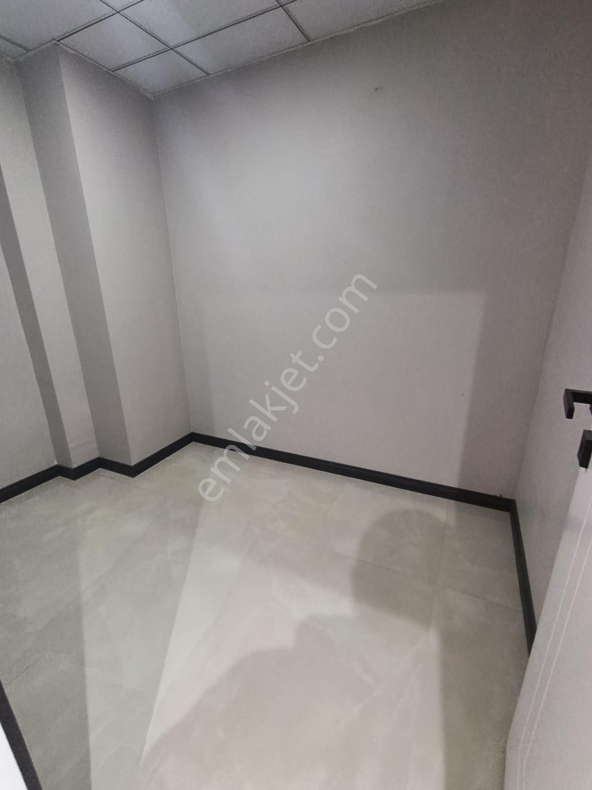 Sazova Mahallesinde 5+1 Tripleks Sıfır Daire - Görsel 22