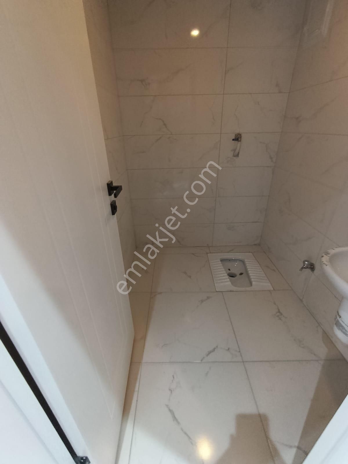 Sazova Mahallesinde 5+1 Tripleks Sıfır Daire - Görsel 32