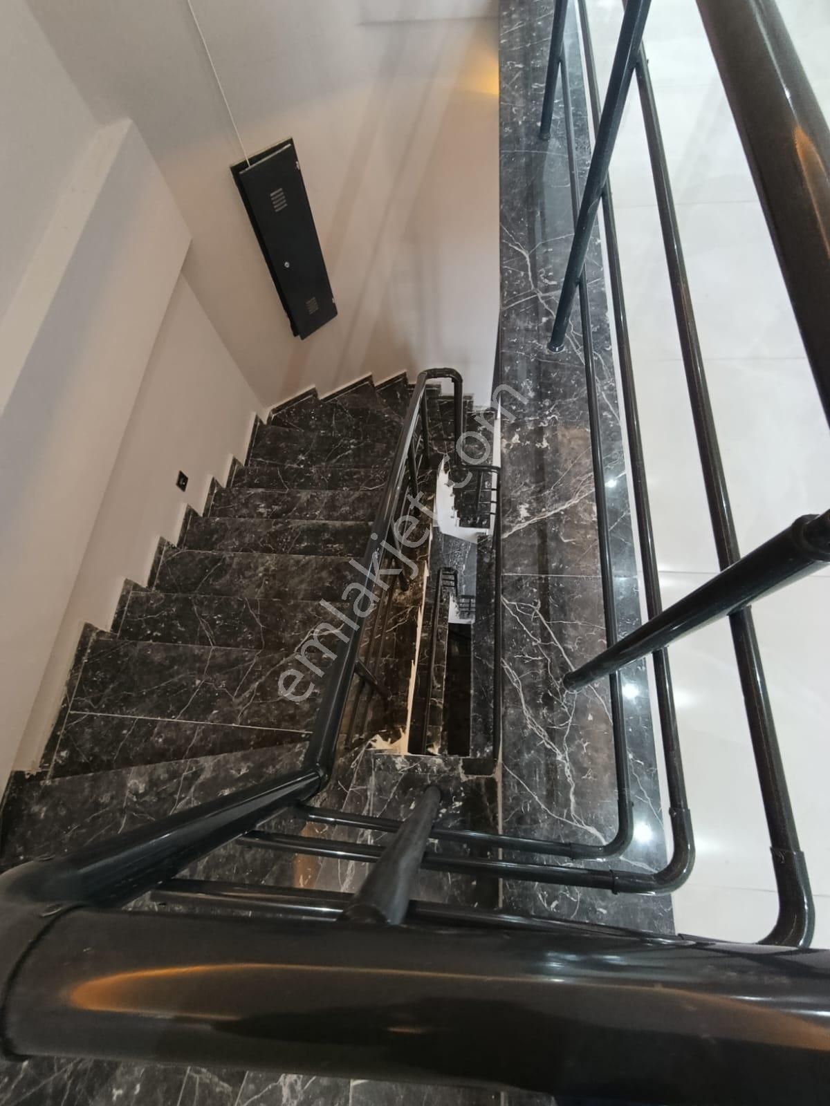 Sazova Mahallesinde 5+1 Tripleks Sıfır Daire - Görsel 29