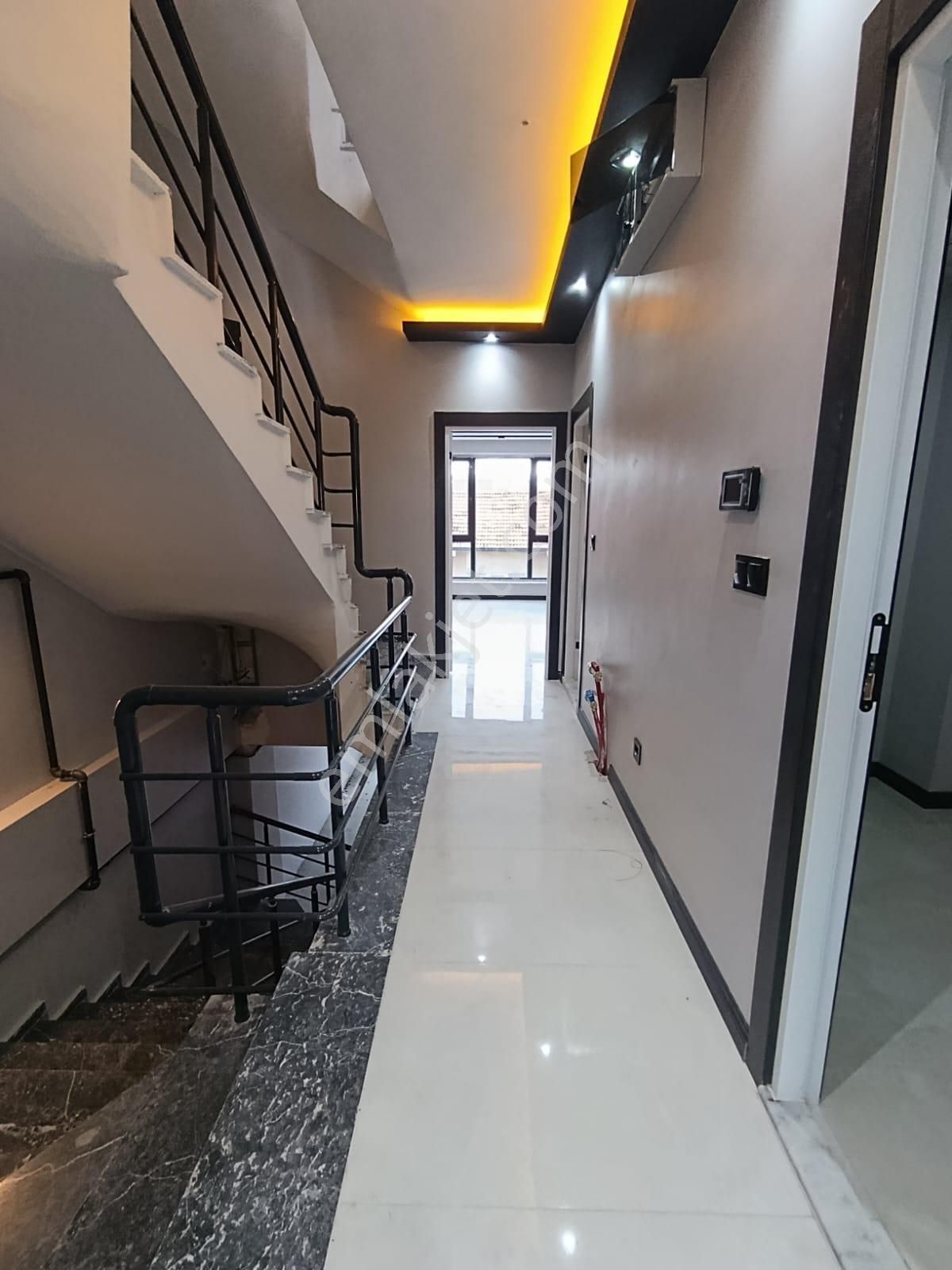 Sazova Mahallesinde 5+1 Tripleks Sıfır Daire - Görsel 27