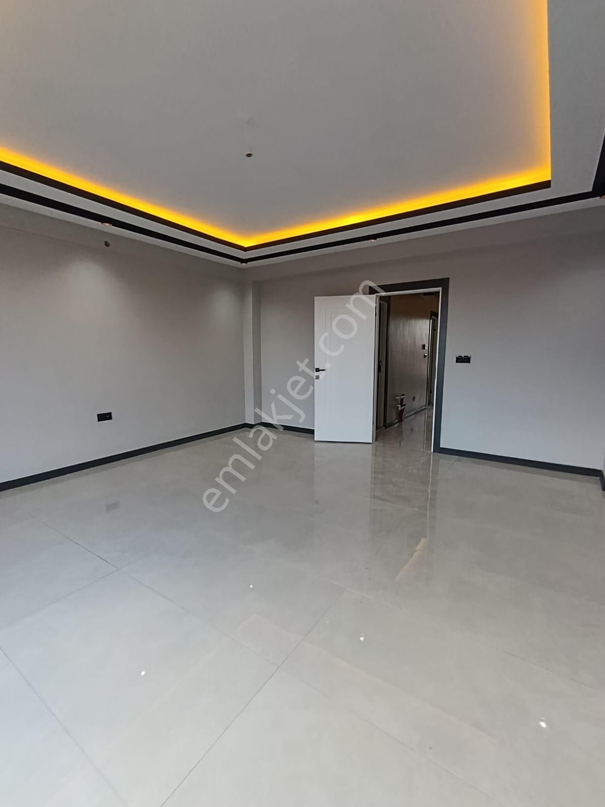 Sazova Mahallesinde 5+1 Tripleks Sıfır Daire - Görsel 12