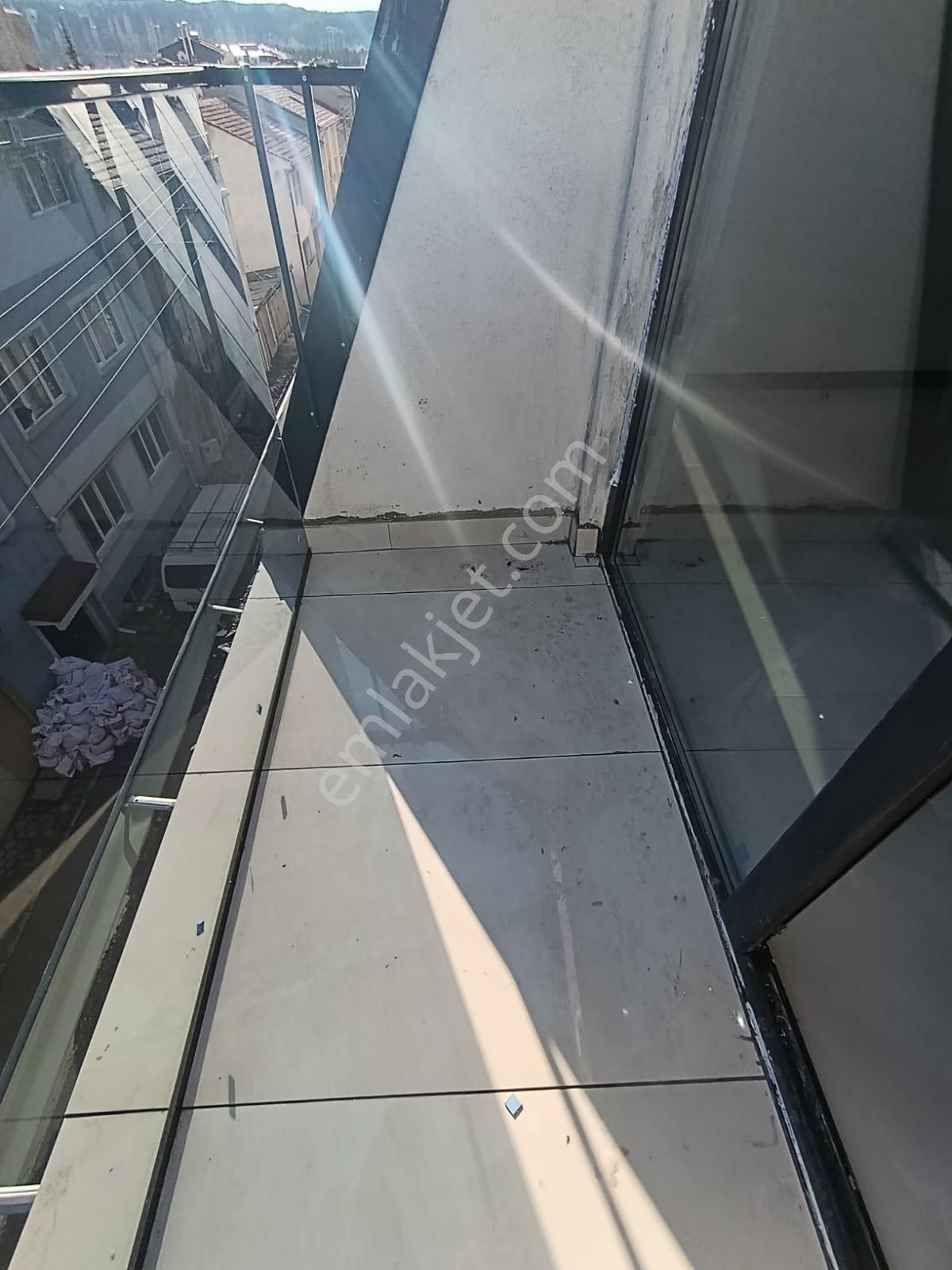 Sazova Mahallesinde 5+1 Tripleks Sıfır Daire - Görsel 3