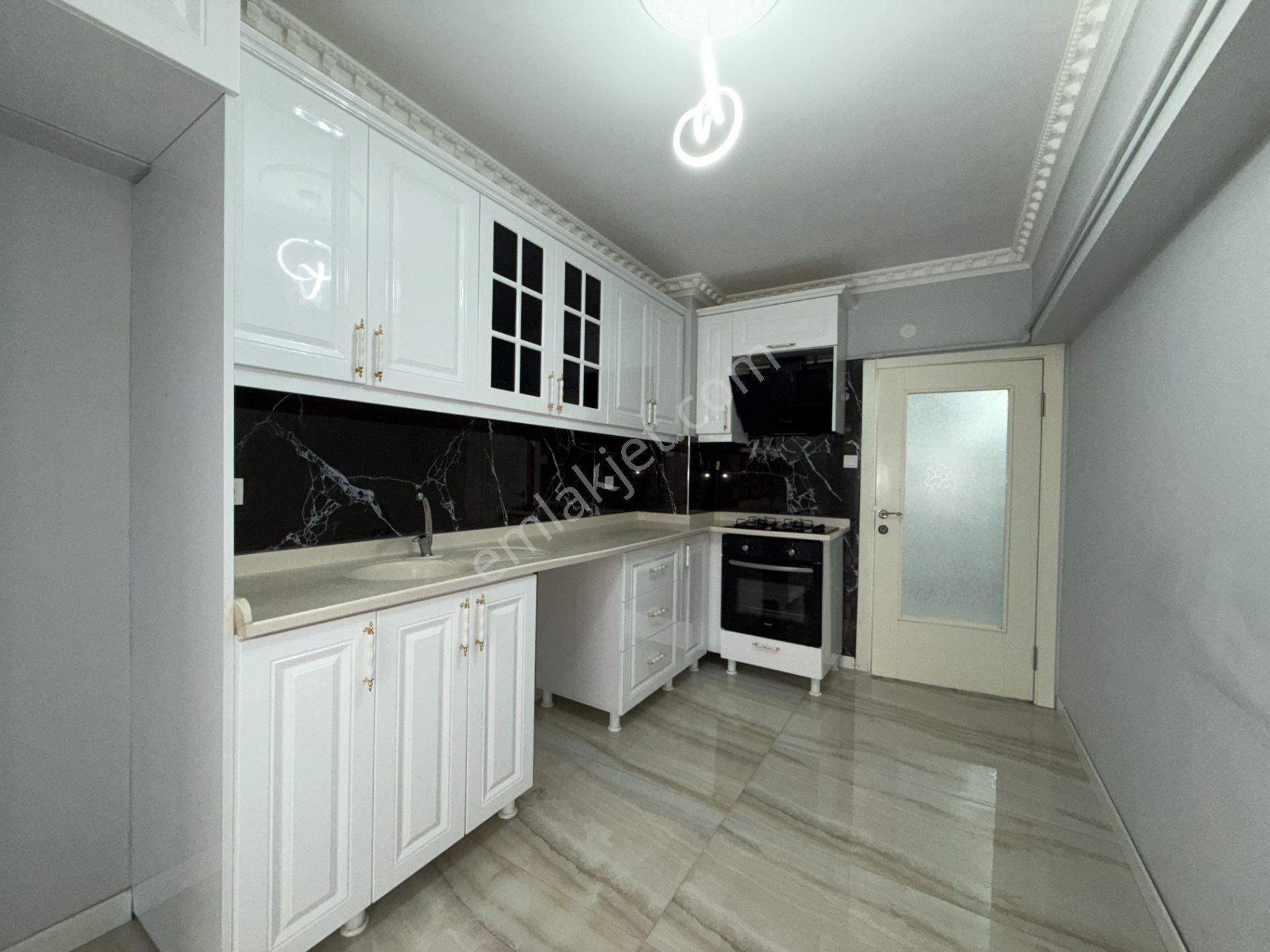 Ufuk Kılıç Emlak'tan Merkez'de Isı Yalıtımlı Lüks Yapıda 3+1 Daire - Görsel 2