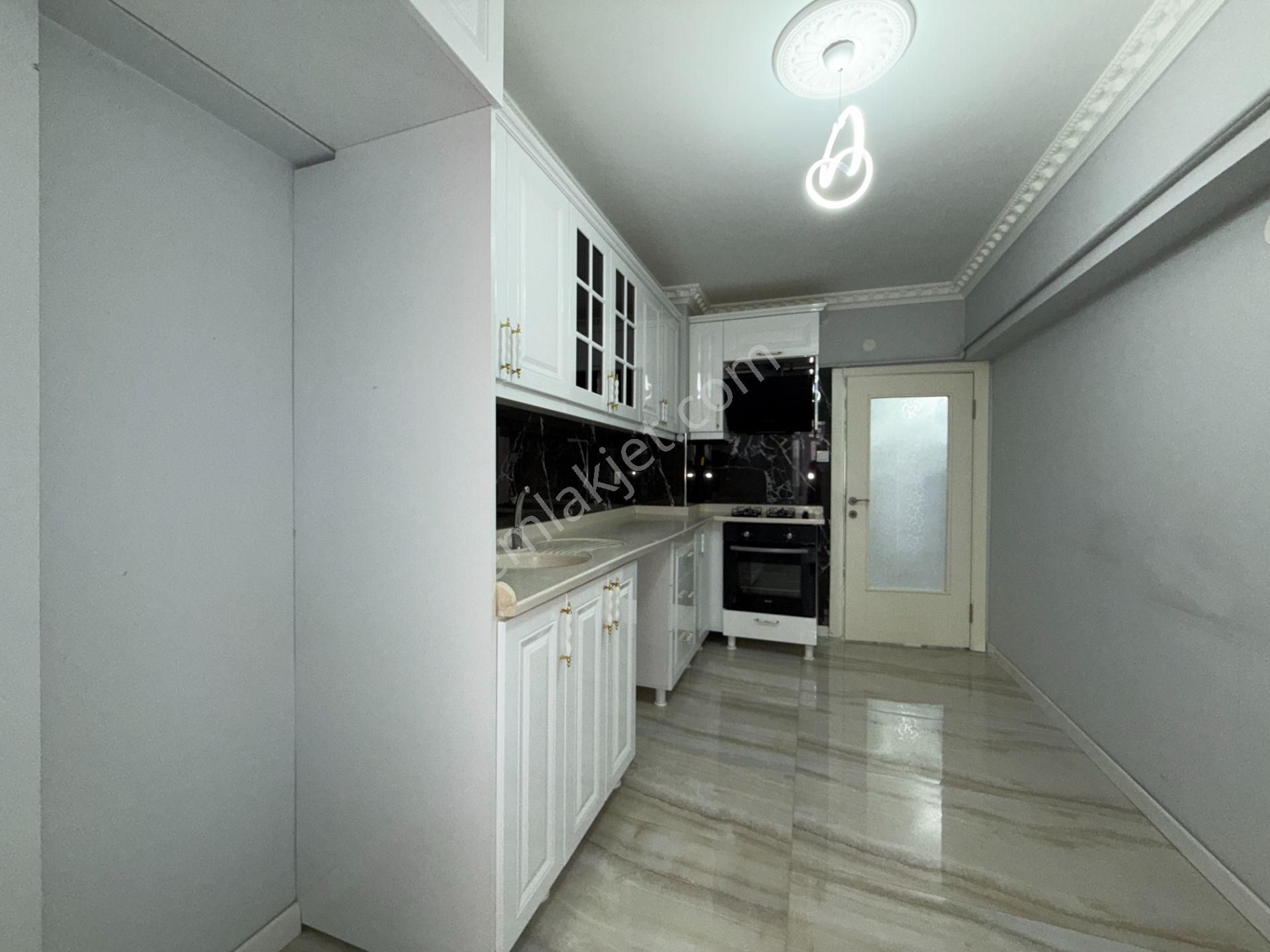 Ufuk Kılıç Emlak'tan Merkez'de Isı Yalıtımlı Lüks Yapıda 3+1 Daire - Görsel 4