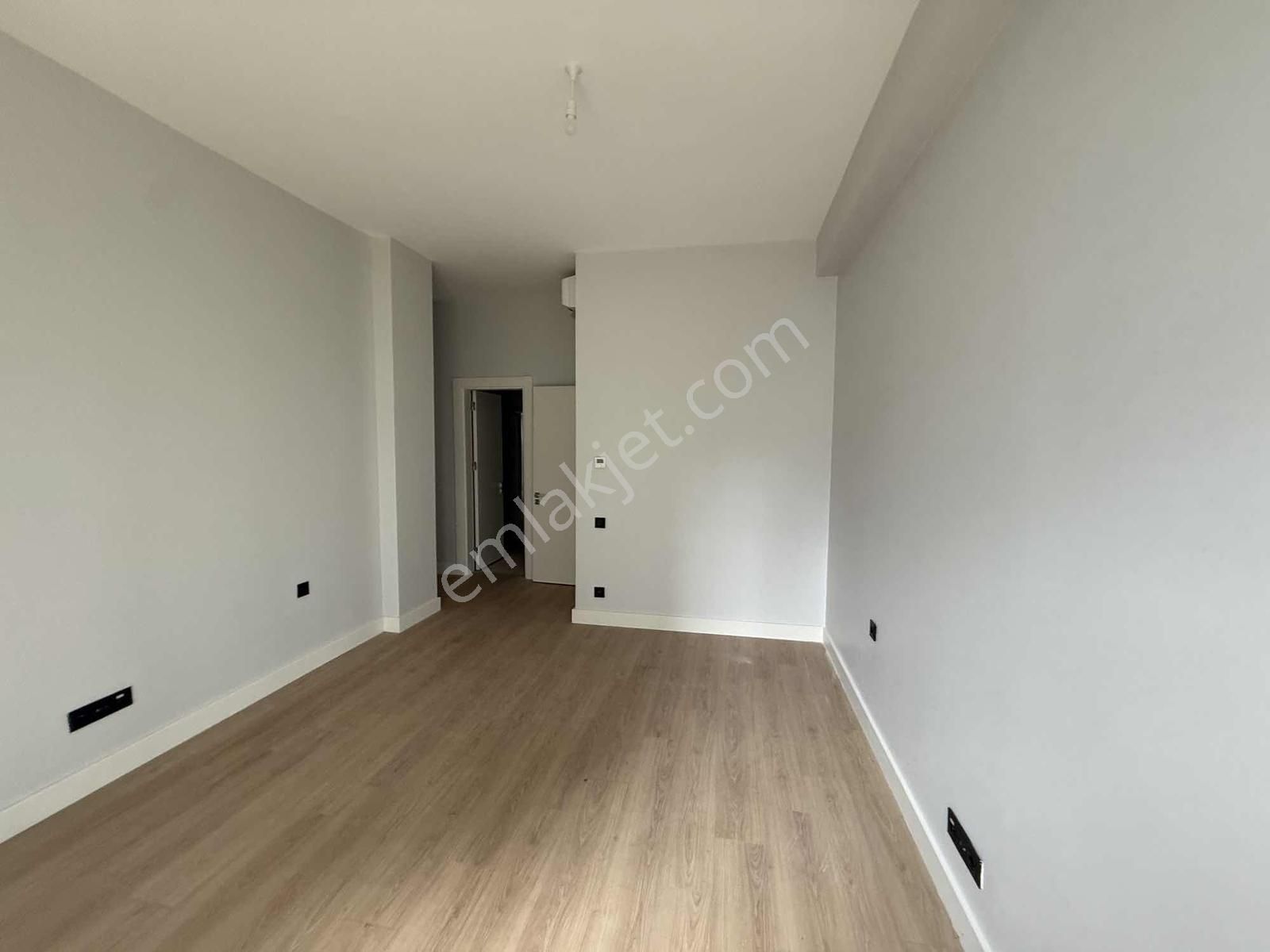 Çınarköyde Büyüktip Bahçe Katı 2+1 Kapalı Mutfak Satılık Devirli - Görsel 15