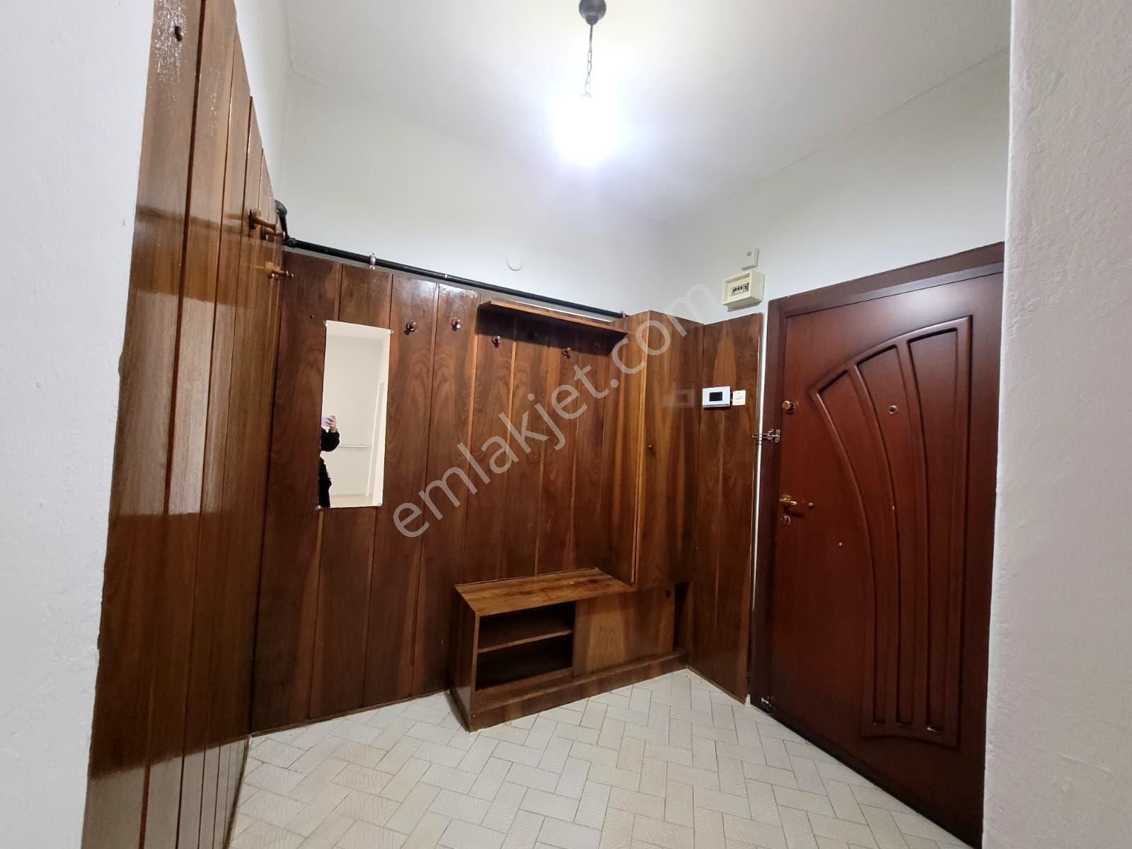 Bahçelievlerde Merkezi Konumda Geniş Doğalgazlı 3+1 Eşyalı Veya Eşyasız Kiralık Daire - Görsel 9