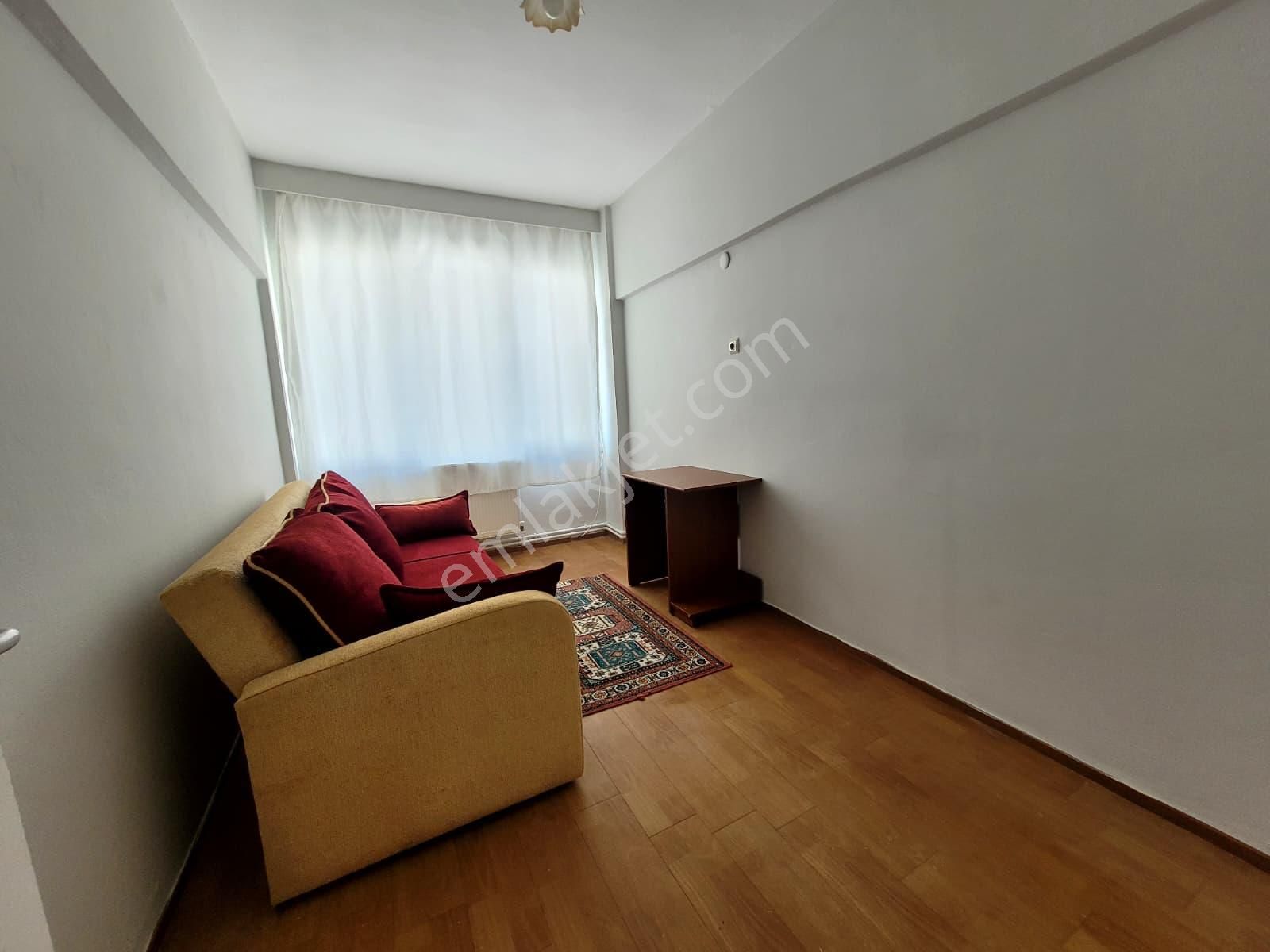 Bahçelievlerde Merkezi Konumda Geniş Doğalgazlı 3+1 Eşyalı Veya Eşyasız Kiralık Daire - Görsel 16