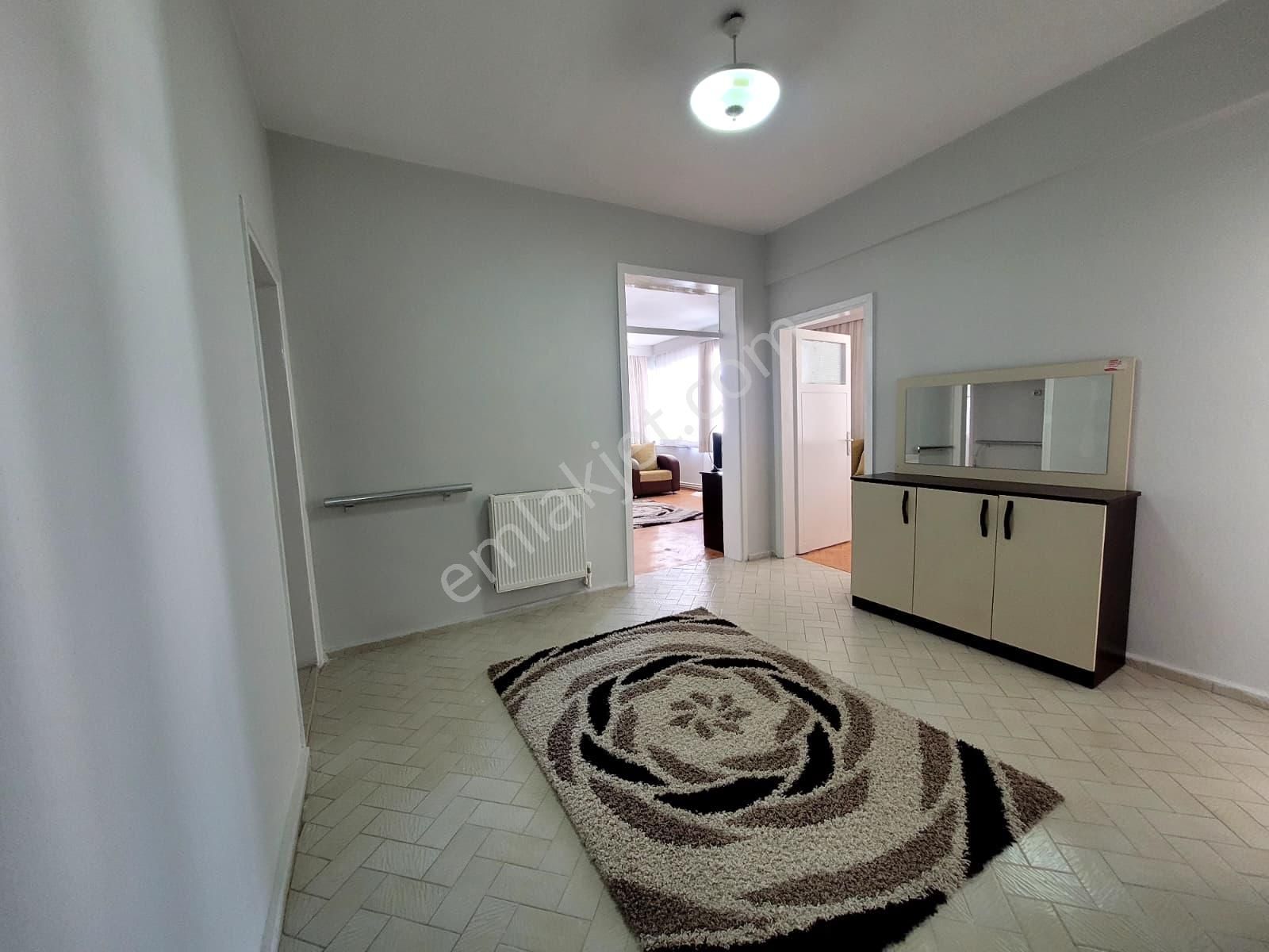 Bahçelievlerde Merkezi Konumda Geniş Doğalgazlı 3+1 Eşyalı Veya Eşyasız Kiralık Daire - Görsel 10