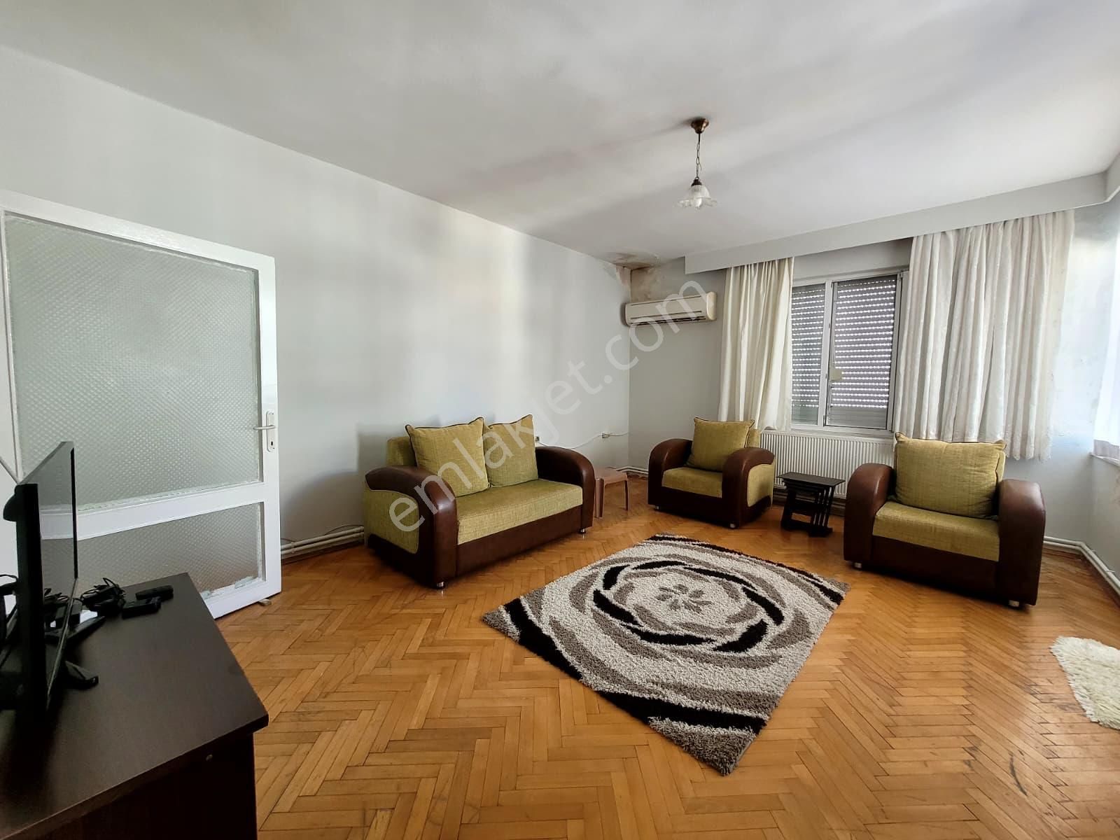 Bahçelievlerde Merkezi Konumda Geniş Doğalgazlı 3+1 Eşyalı Veya Eşyasız Kiralık Daire - Görsel 5