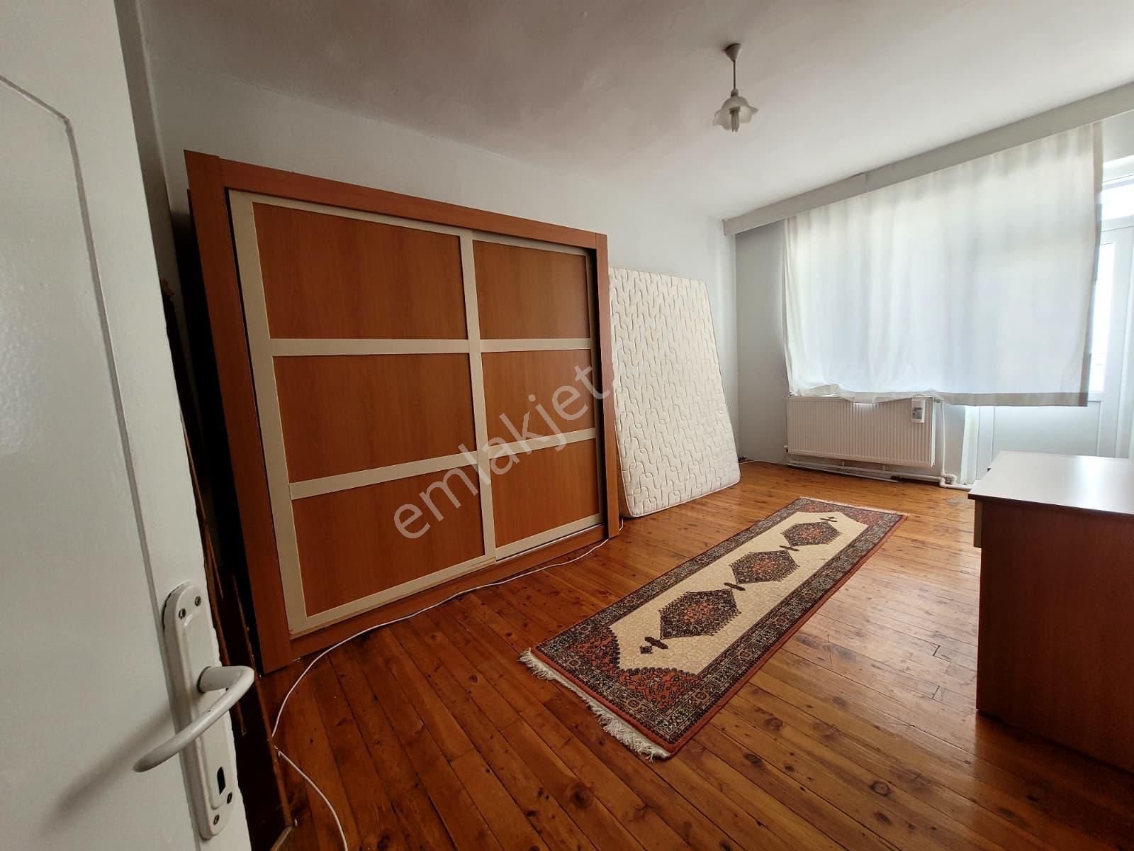 Bahçelievlerde Merkezi Konumda Geniş Doğalgazlı 3+1 Eşyalı Veya Eşyasız Kiralık Daire - Görsel 14