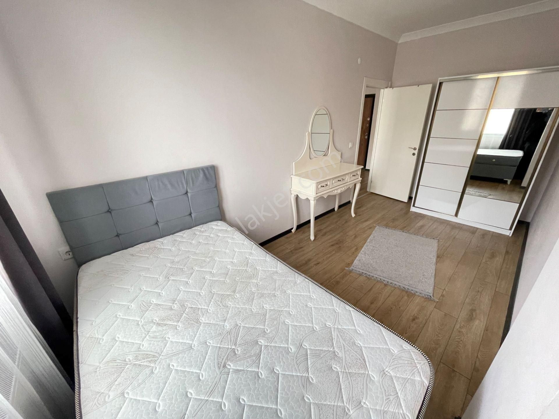 Yeditepe Üniversitesi Karşısında Yeni Bina 7/24 Güvenlik Eşyalı 1+1 Daire - Görsel 17