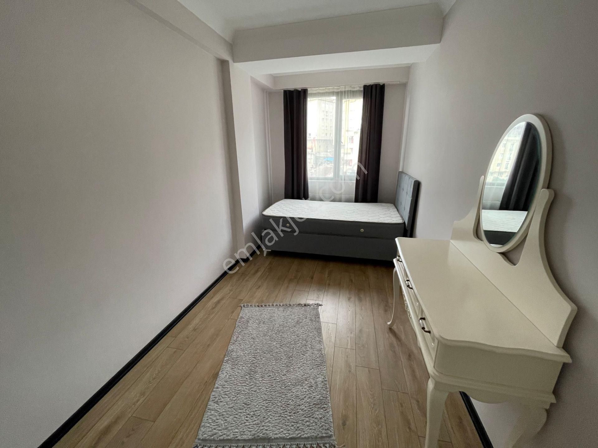 Yeditepe Üniversitesi Karşısında Yeni Bina 7/24 Güvenlik Eşyalı 1+1 Daire - Görsel 15