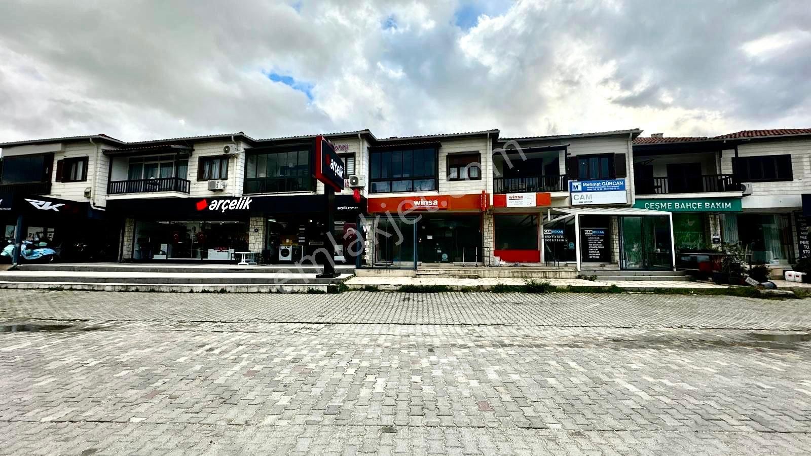 Çeşme Migros Karşısı Cadde Üstü 300 M2 Kullanım Alanlı Mağaza