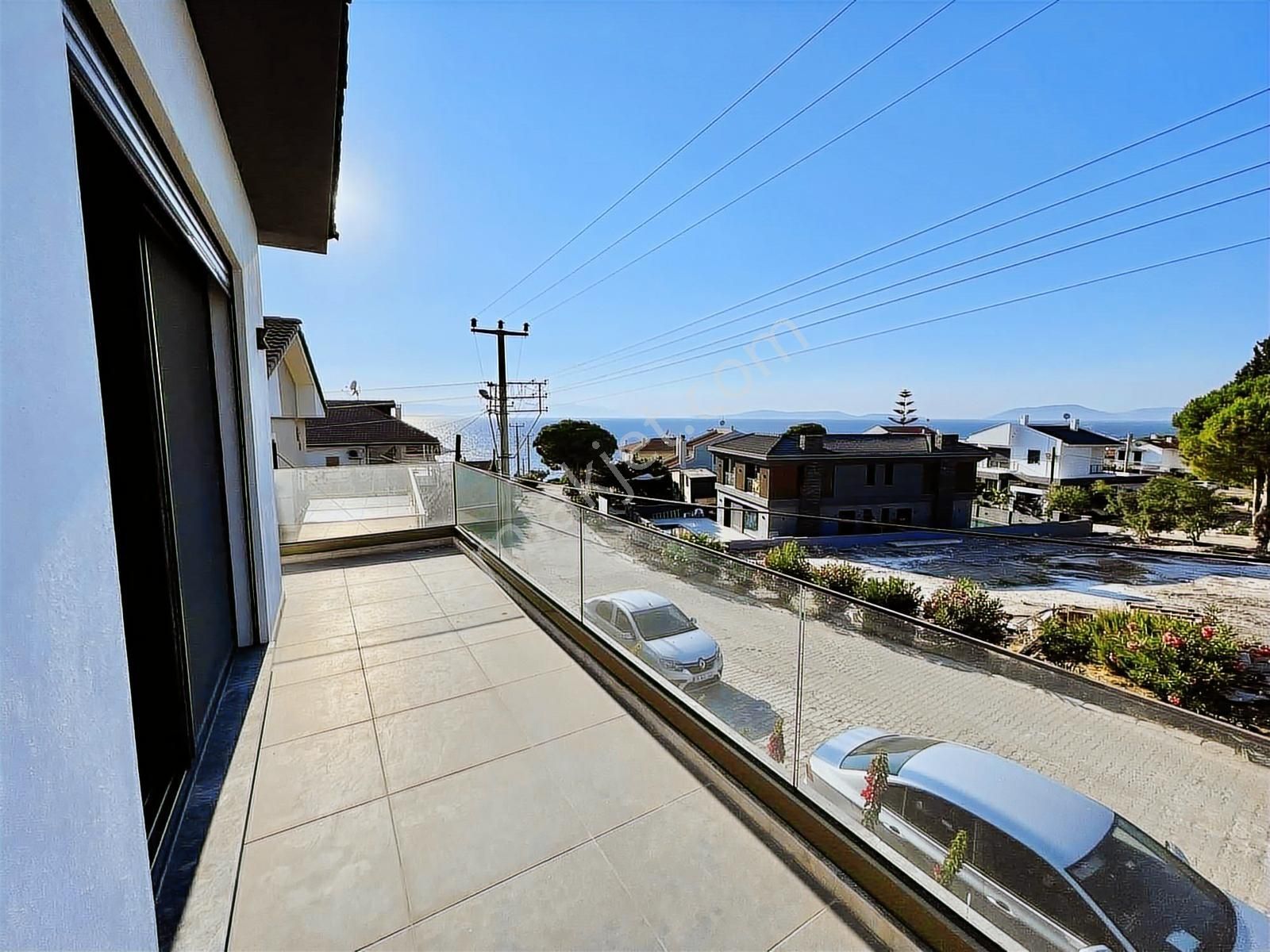 Türker'den Yalı'da Deniz Manzaralı , Plaja 200m , Tam Müstakil - Görsel 24