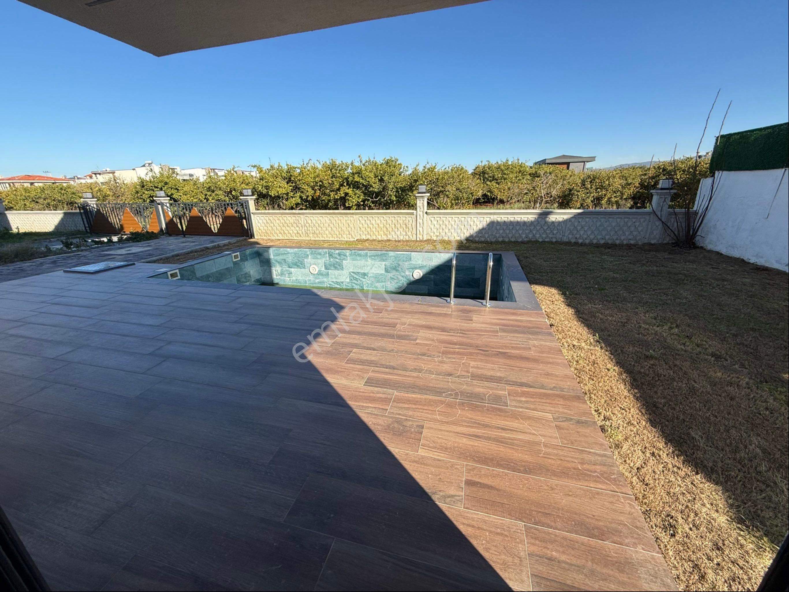 Kuşadası Güzelçamlıda Satılık 3+1 Tek Müstakil Özel Havuzlu Villa - Görsel 18