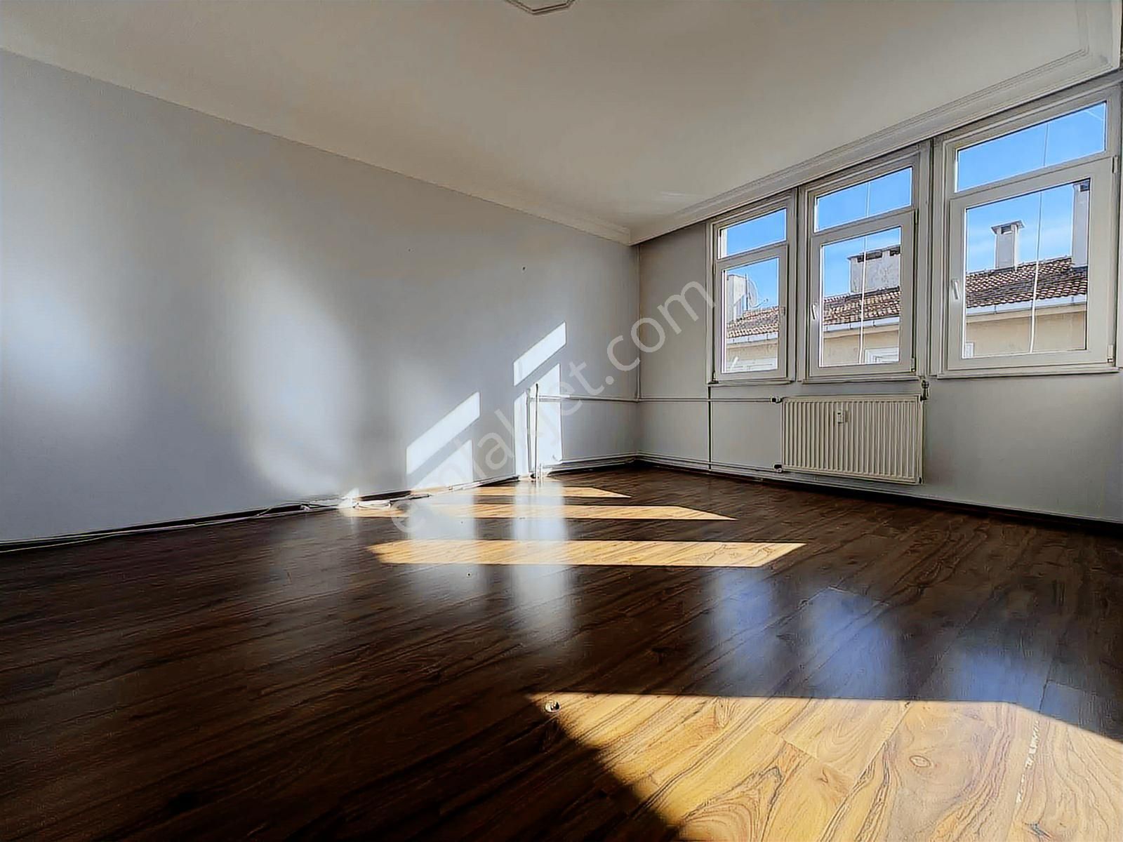 Ata 2 Sitesi D Kapısına Yakın Ferah Bakımlı 3+1 Satılık Daire - Görsel 3