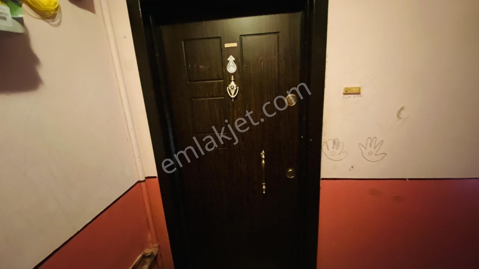 Sevinç Ten 17 Eylül Baski Civarı Köşe Bina 2+1 Satılık Daire - Görsel 4