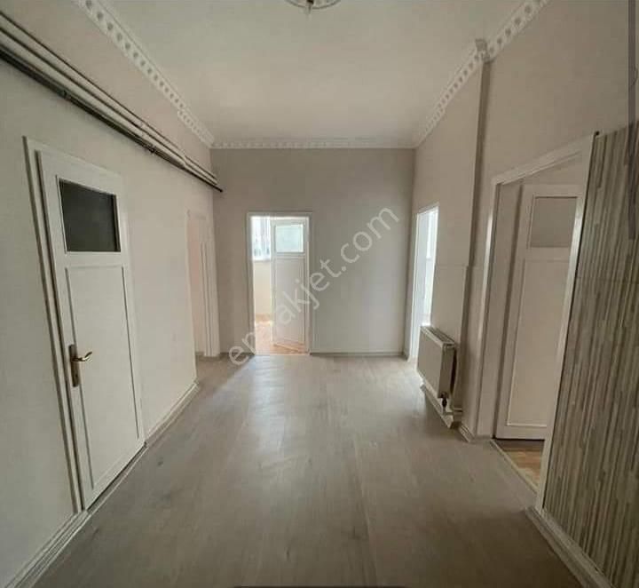 Fevzi Çakmakta 3+1 Merkezi Sistem Dıştan Giriş Li Bodrum Kat İçi Temiz Yapılı Daire