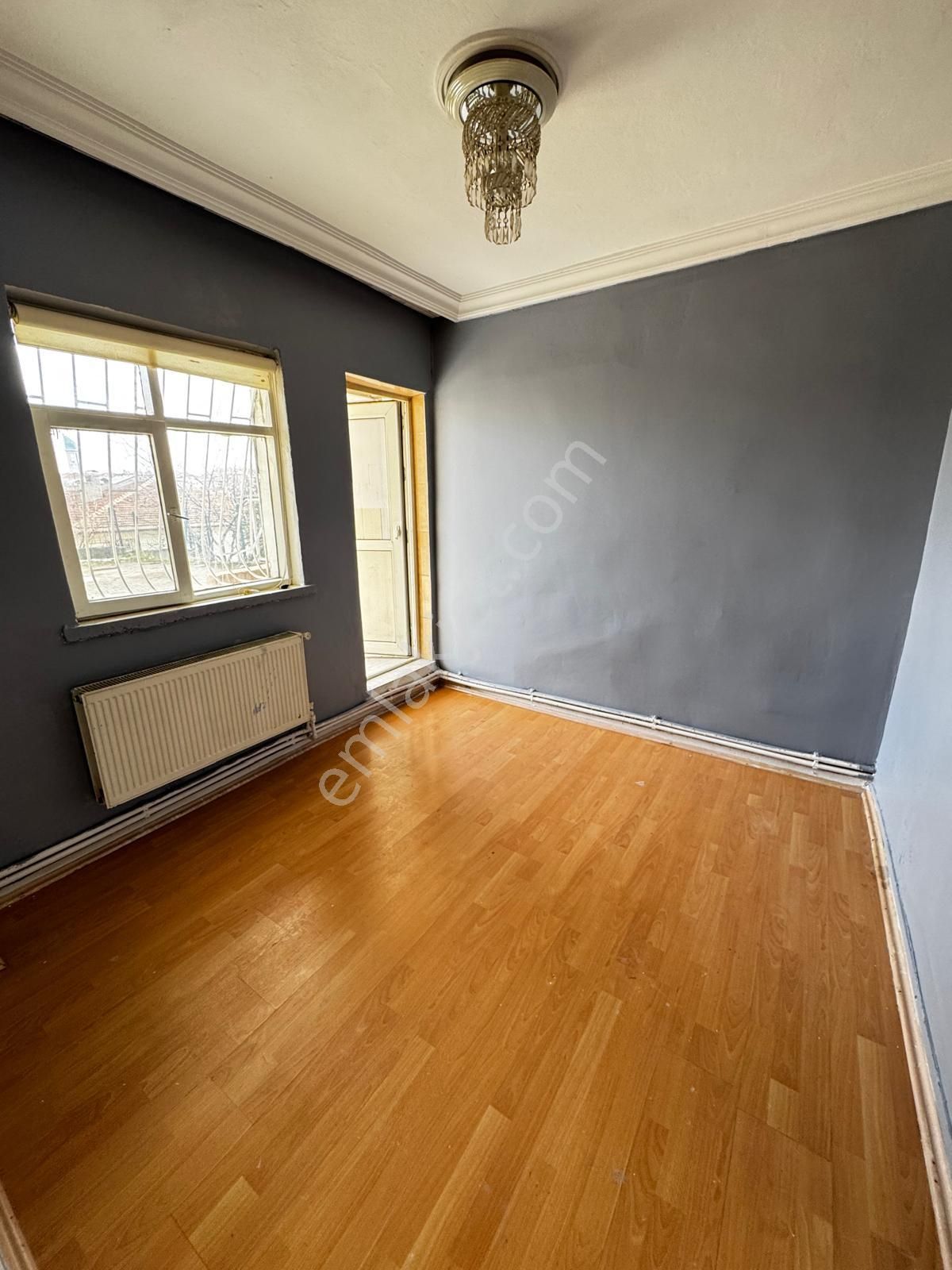 Refiksaydam Caddesi Üzeri Tam Merkezde 3+1 Güney Doğu Önü Açık - Görsel 18