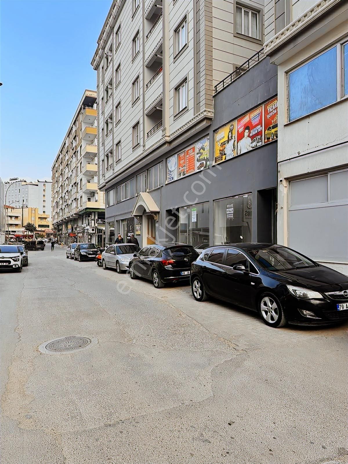 Hadi Gayrimenkulden Üniversite Karşısı Kiralık Asma Katlı İşyeri - Görsel 8