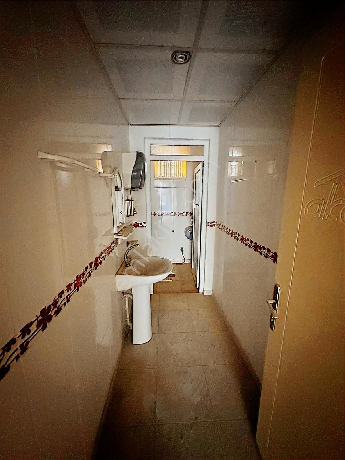 Hadi Gayrimenkulden Üniversite Karşısı Kiralık Asma Katlı İşyeri - Görsel 16