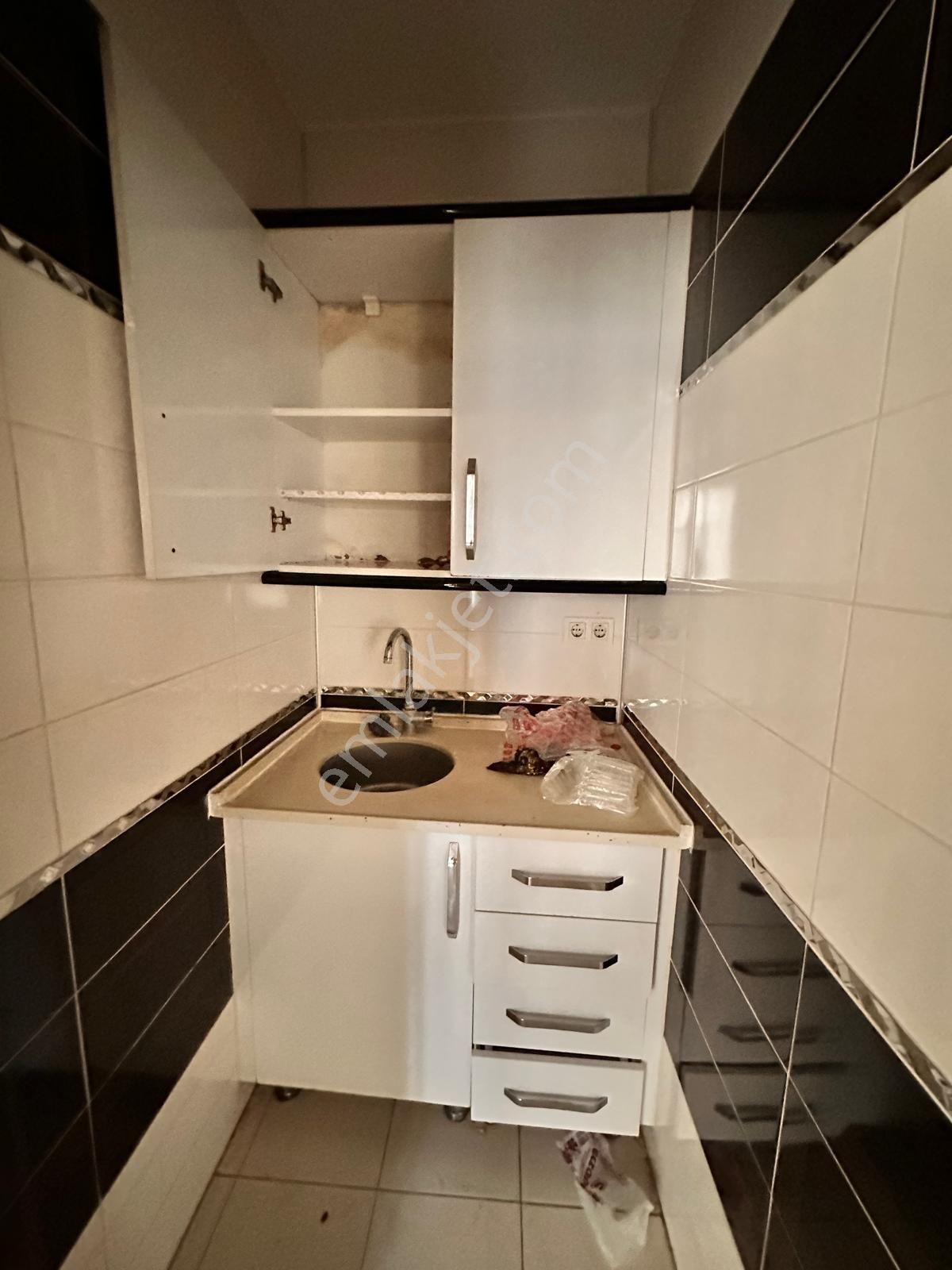 Hadi Gayrimenkulden Cumhuriyet Caddesi Üzerinde Kiralık İşyeri - Görsel 6