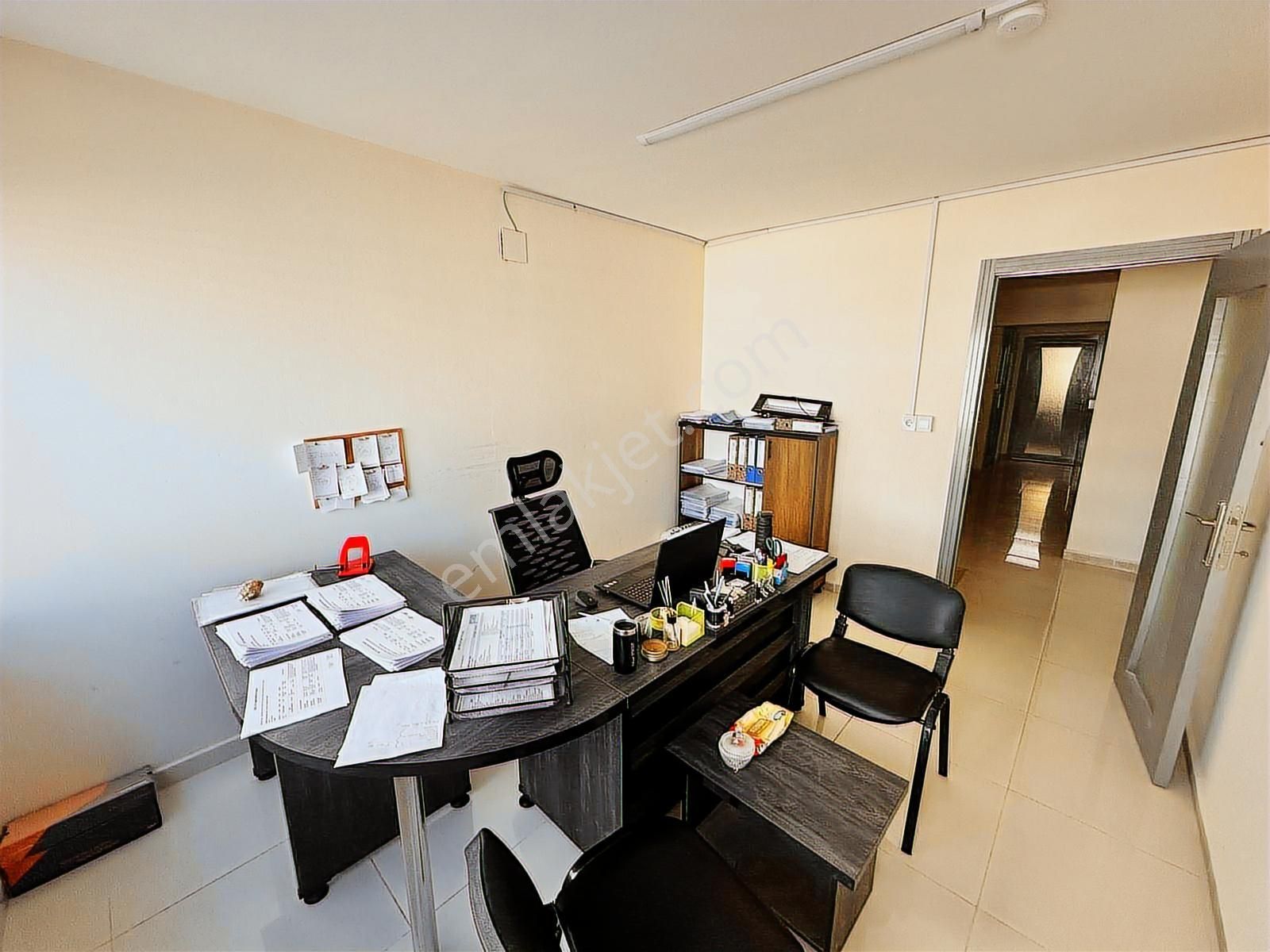 Hadi Gayrimenkulden Üniversite Civarında Ana Cadde Üzeri İşyeri - Görsel 36