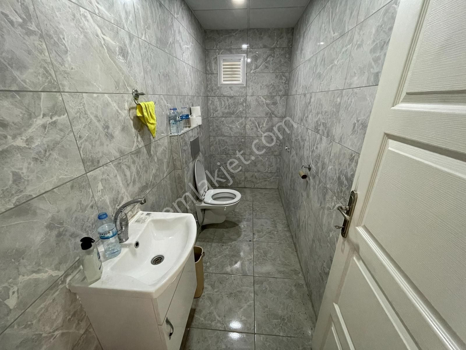 Yaya Trafiğinin Yoğun Olduğu Köşe Başında Satılık Dükkan! - Görsel 13