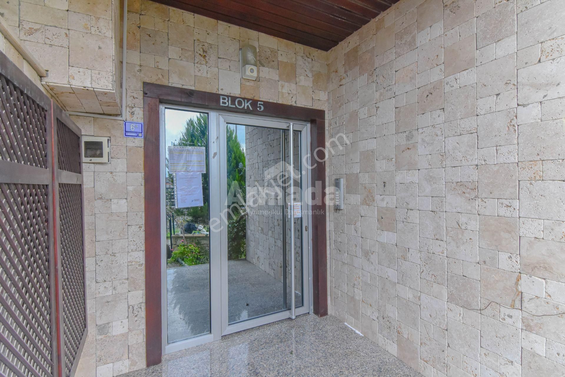 Kuşadası İkiçeşmelik Mahallesi'nde Deniz Manzaralı 3+1 Daire - Görsel 25