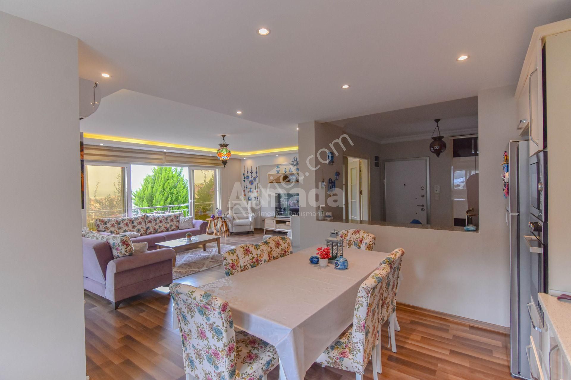 Kuşadası İkiçeşmelik Mahallesi'nde Deniz Manzaralı 3+1 Daire - Görsel 10