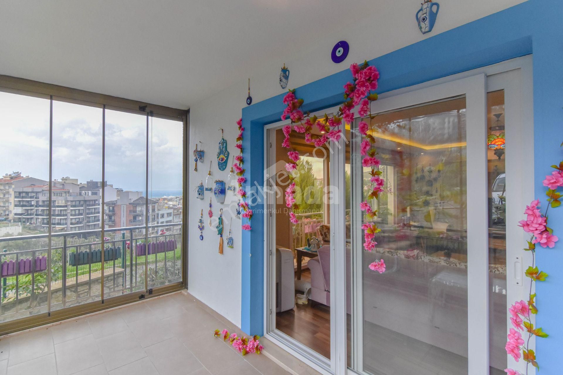 Kuşadası İkiçeşmelik Mahallesi'nde Deniz Manzaralı 3+1 Daire - Görsel 6