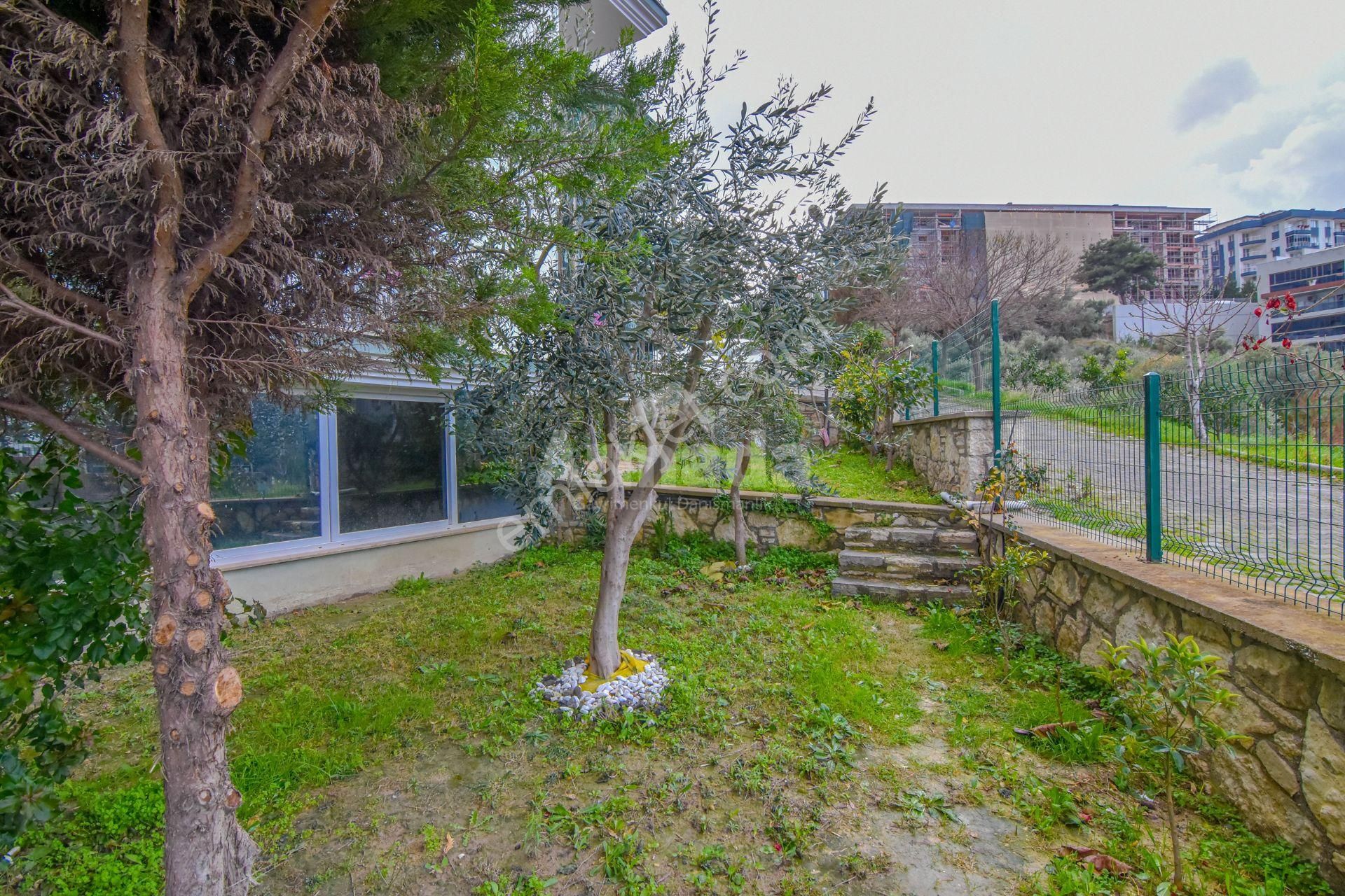 Kuşadası İkiçeşmelik Mahallesi'nde Deniz Manzaralı 3+1 Daire - Görsel 26