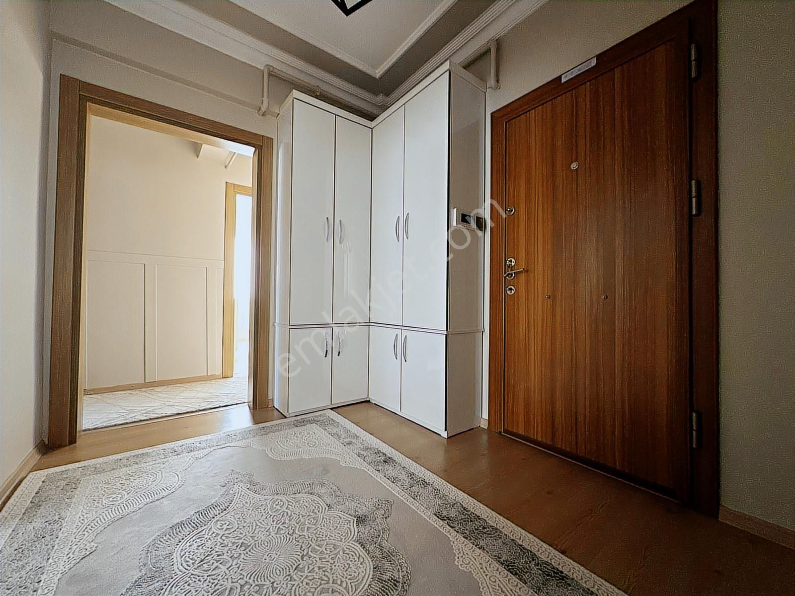 Pendik Çamçeşme De Geniş Ferah Ve Kullanışlı 4+2 Satılık Daire - Görsel 3