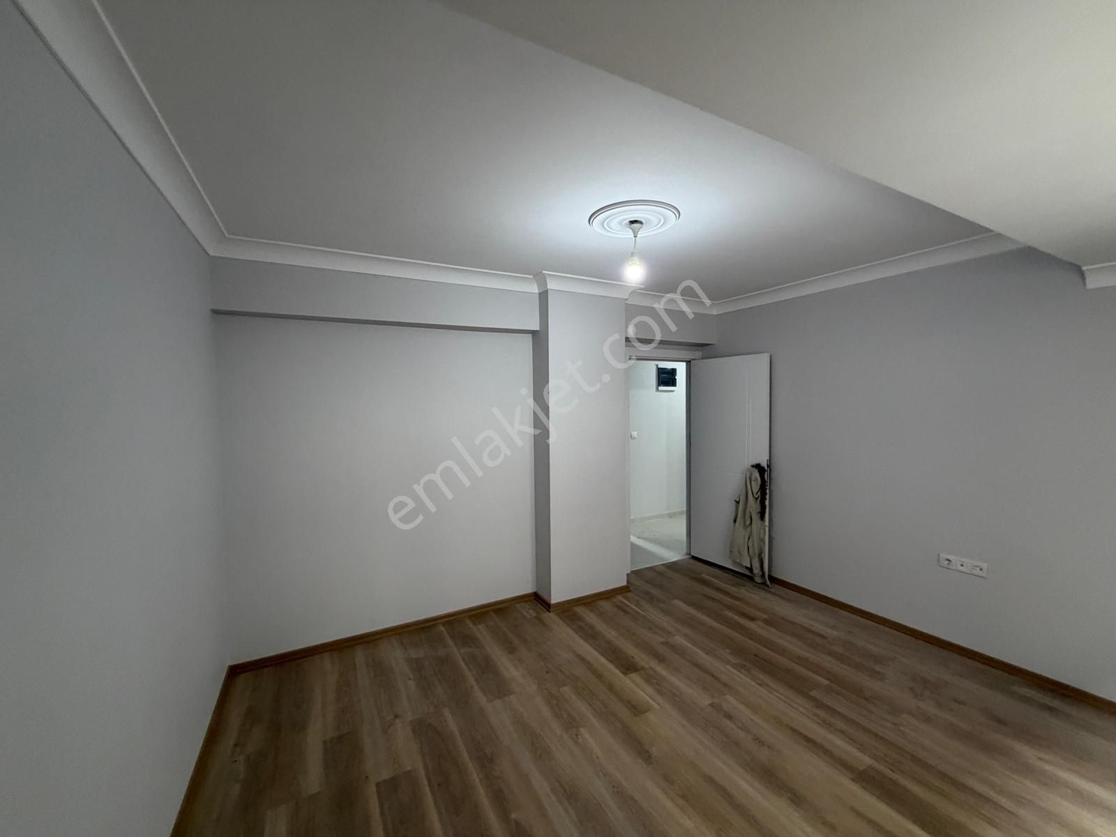 Bahçelievler Fizik Tedavi Hastanesi Karşısı 120 M² Sıfır 1.kat 3+1 Asansörlülü - Görsel 15