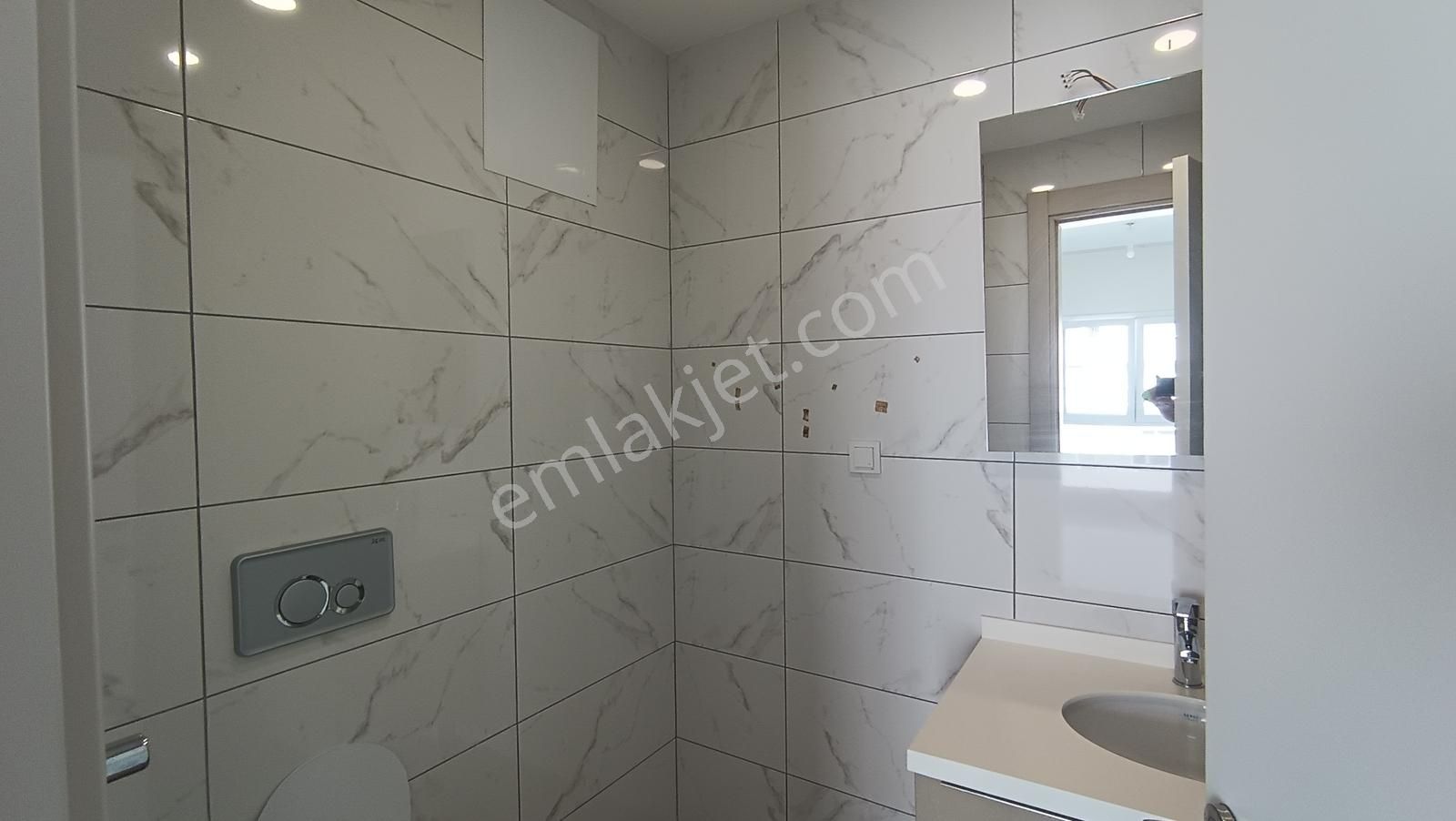 Başakkent Gölet Evlerinde 3+1 136 M2 Boş Satılık Daire - Görsel 3
