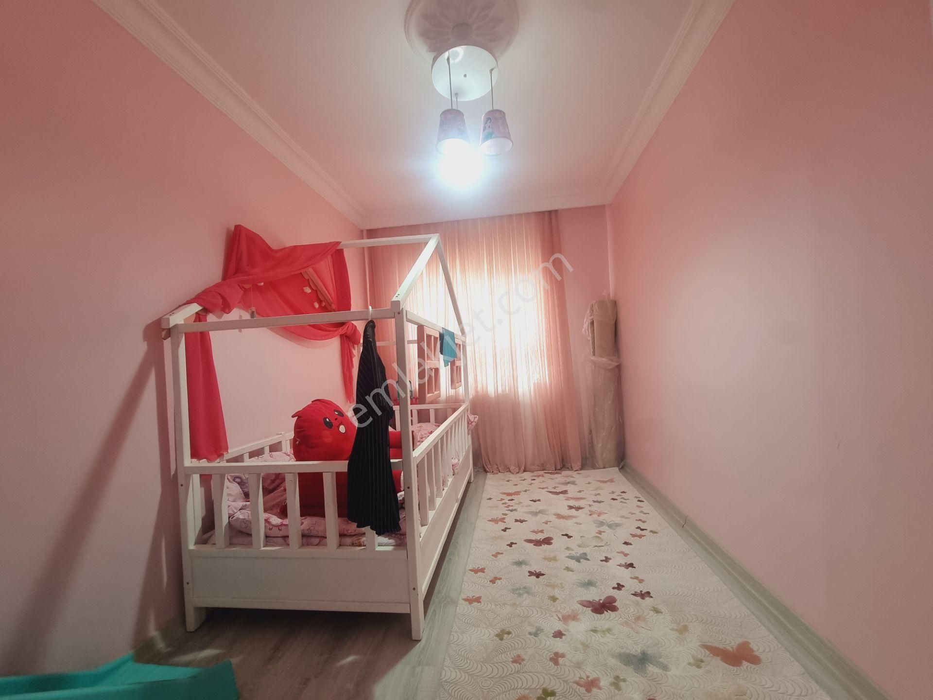 Kalecik Emlak'tan Ara Kat'da Full Yapılı Güney Cephe 3+1 Masrafsız Daire - Görsel 14