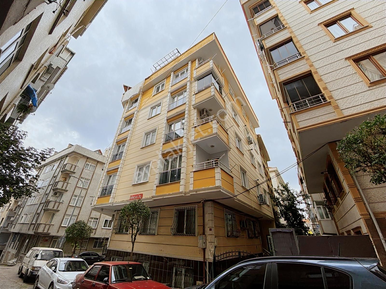 İsa Gayrimenkuldn 2+1 Kat Tapulu Kullanışlı 10 Yıllık Bahçe Kat