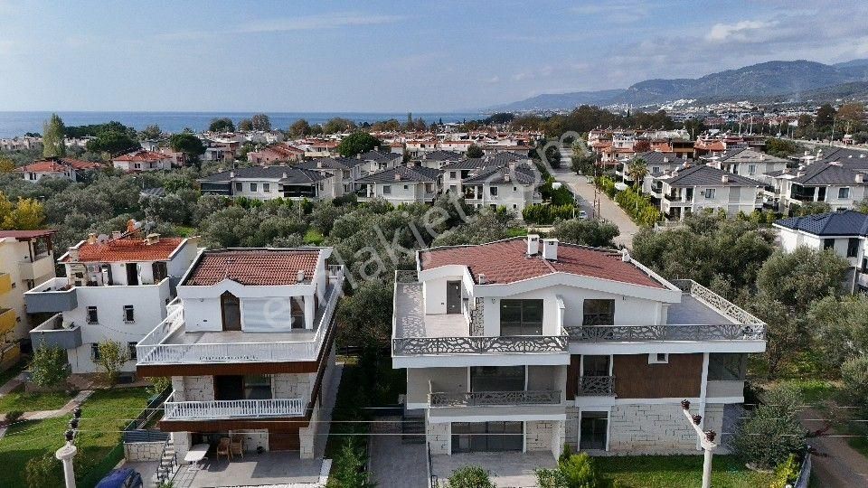 Yiğit'ten Altınoluk Narlı'da 5+1 Denize 150 Metre Tripleks Villa - Görsel 5