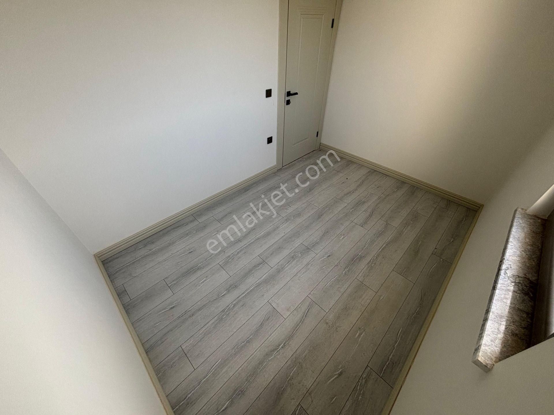 Yiğit'ten Altınoluk Narlı'da 5+1 Denize 150 Metre Tripleks Villa - Görsel 22