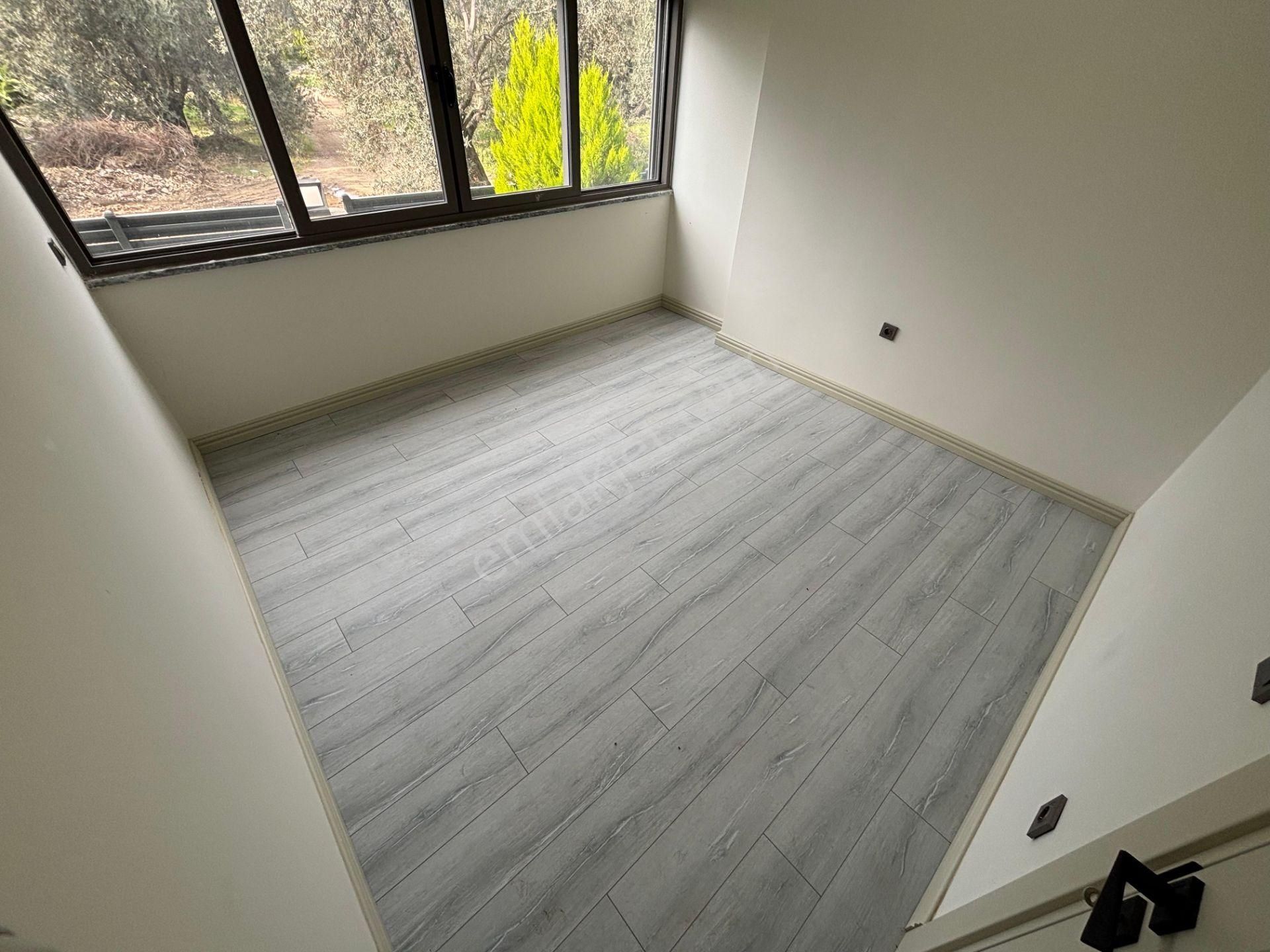 Yiğit'ten Altınoluk Narlı'da 5+1 Denize 150 Metre Tripleks Villa - Görsel 31