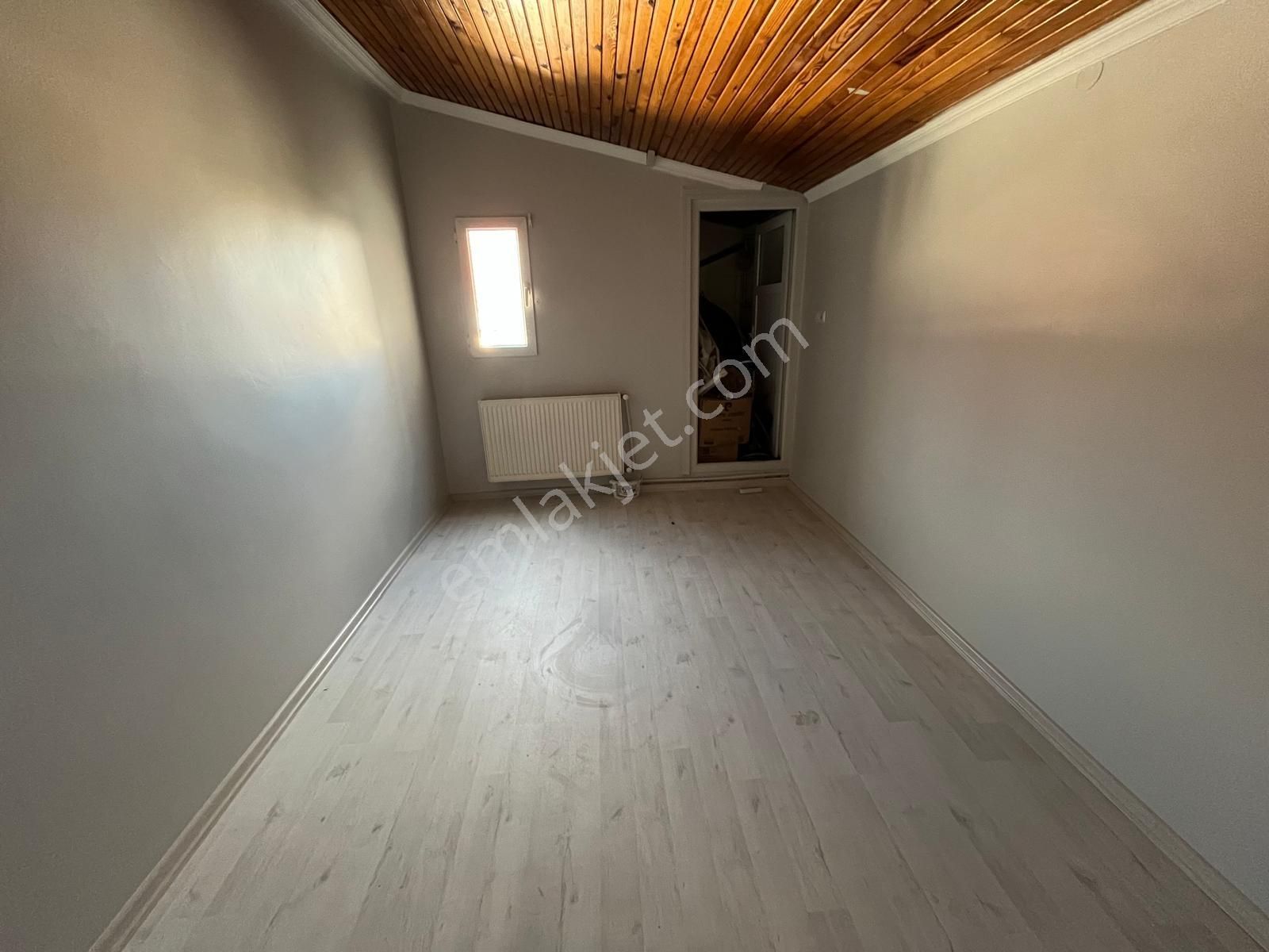 Tuna Mah Türkiye Emlak 3+1 Kiralık 130m2 Çatı Kat Daire - Görsel 15
