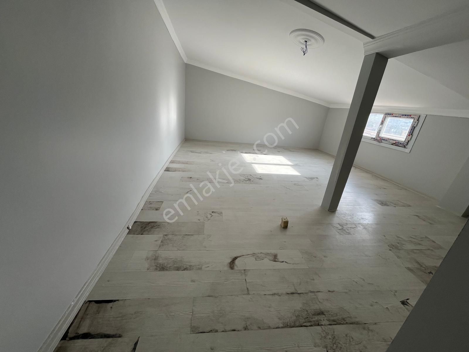 Tuna Mah Türkiye Emlak 3+1 Kiralık 130m2 Çatı Kat Daire - Görsel 7