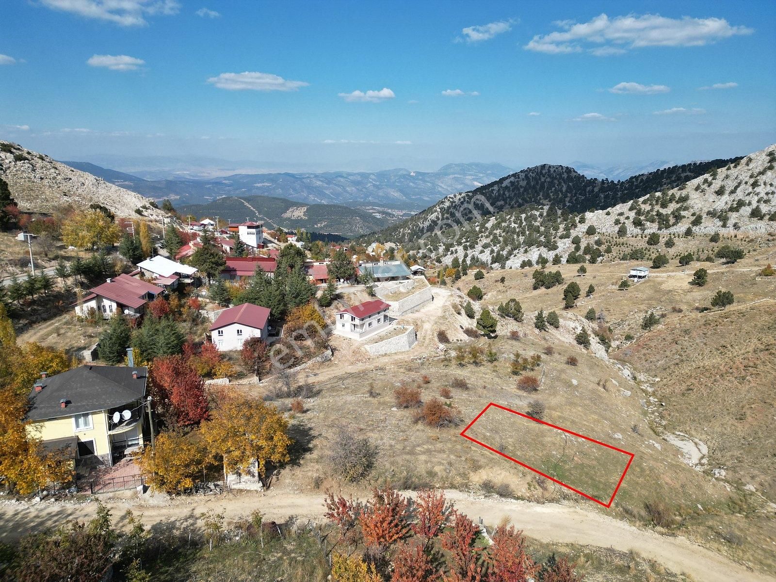 Çağlarca'da 2 Katlı Yapı İnşasına Uygun İmarlı Arsa | Tekce