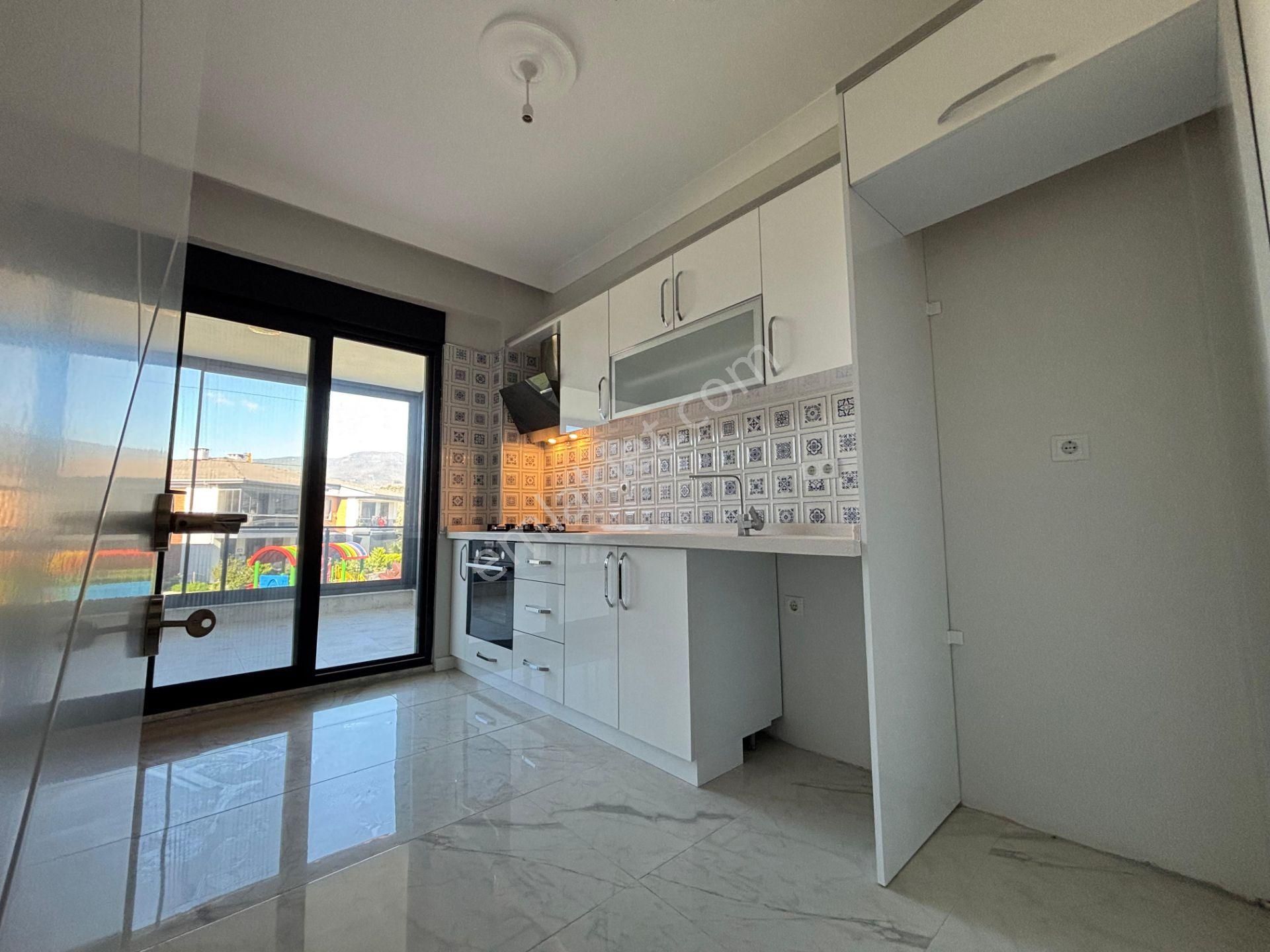 Tek Yetkili Yiğit'ten Güre'de 2+1 Havuzlu Sitede Lüks Daire - Görsel 14