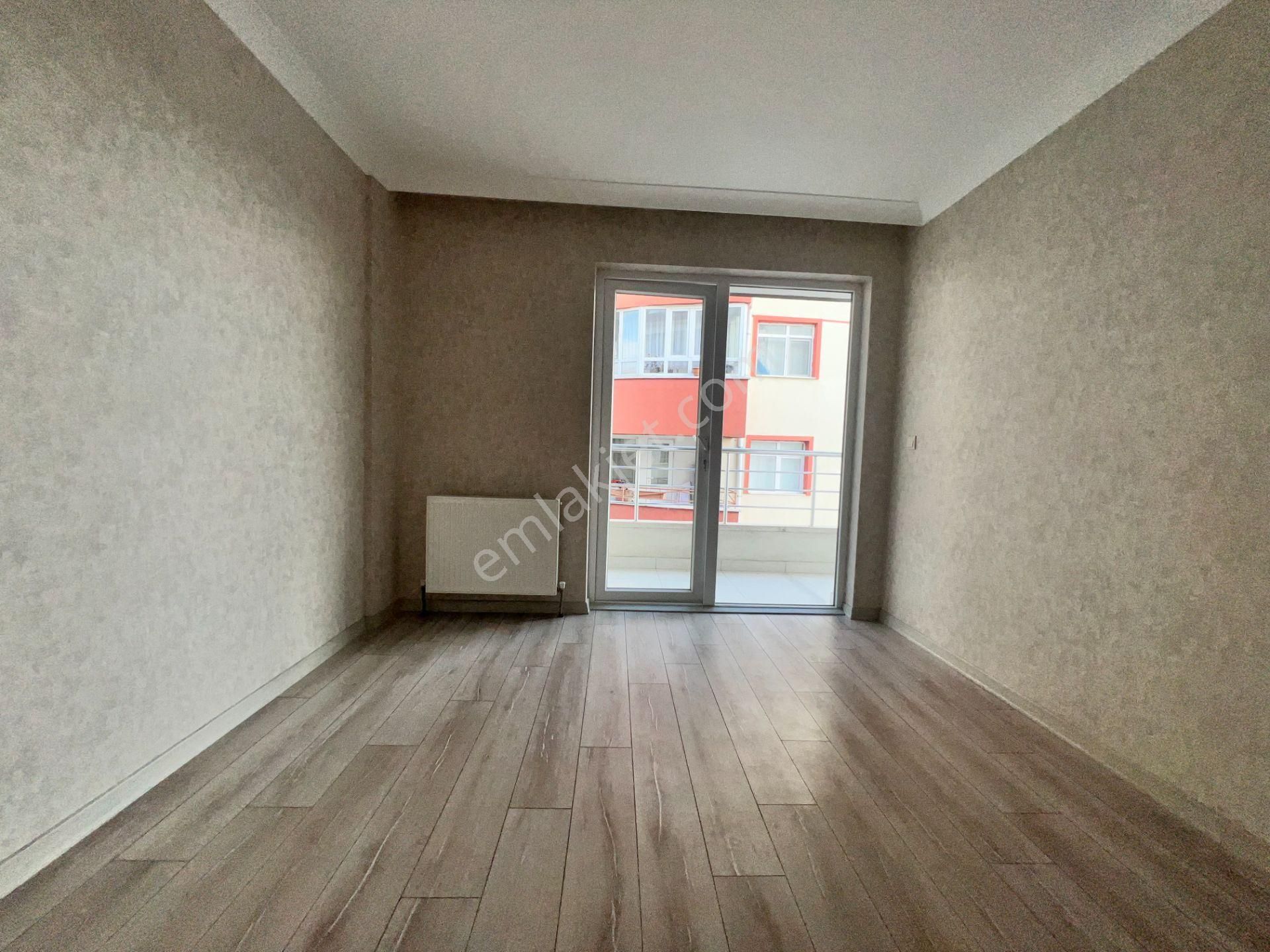 Ufuk Kılıç Emlak'tan Orta Kat Asansörlü Güney Cephe 2+1 Daire - Görsel 18