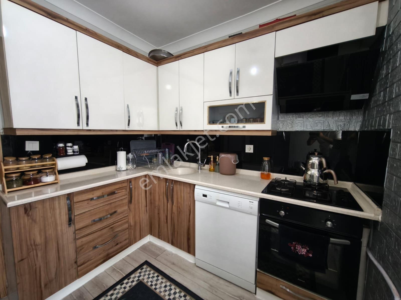 Ufuk Kılıç Emlak'tan 3+1 Full Yapılı Merkezi Konum'da Satılık Daire - Görsel 5